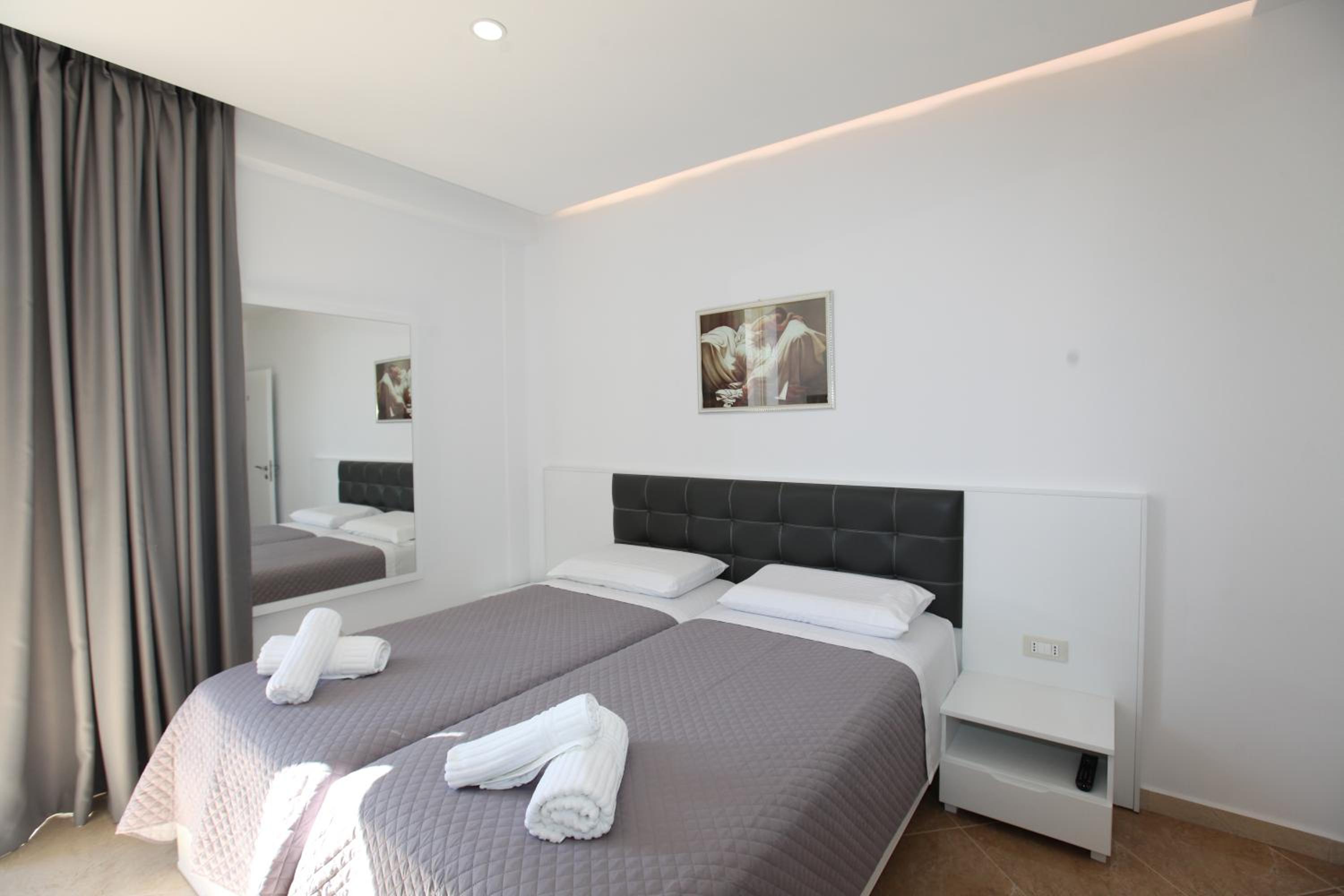 Nika Hotel
