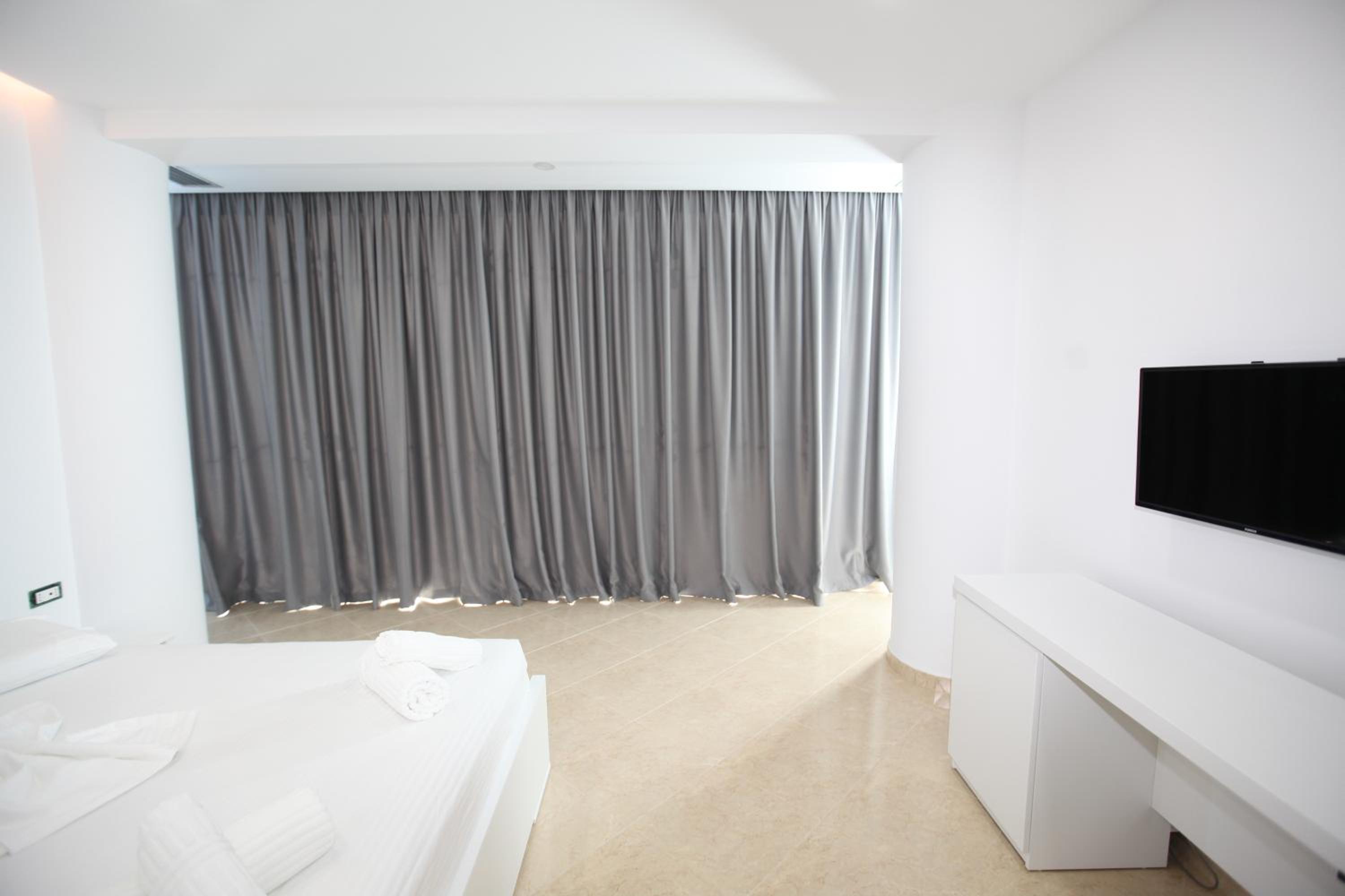 Nika Hotel