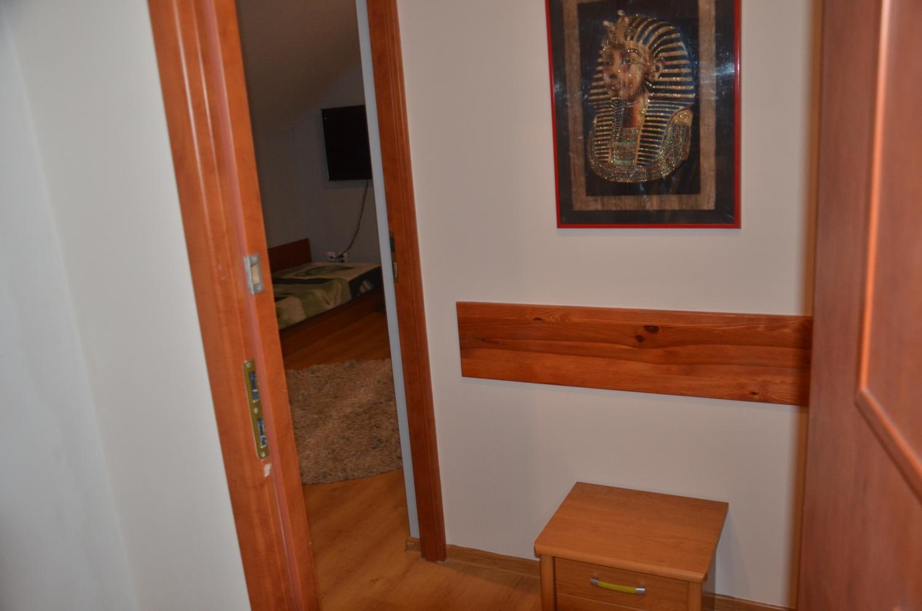 Photo 52