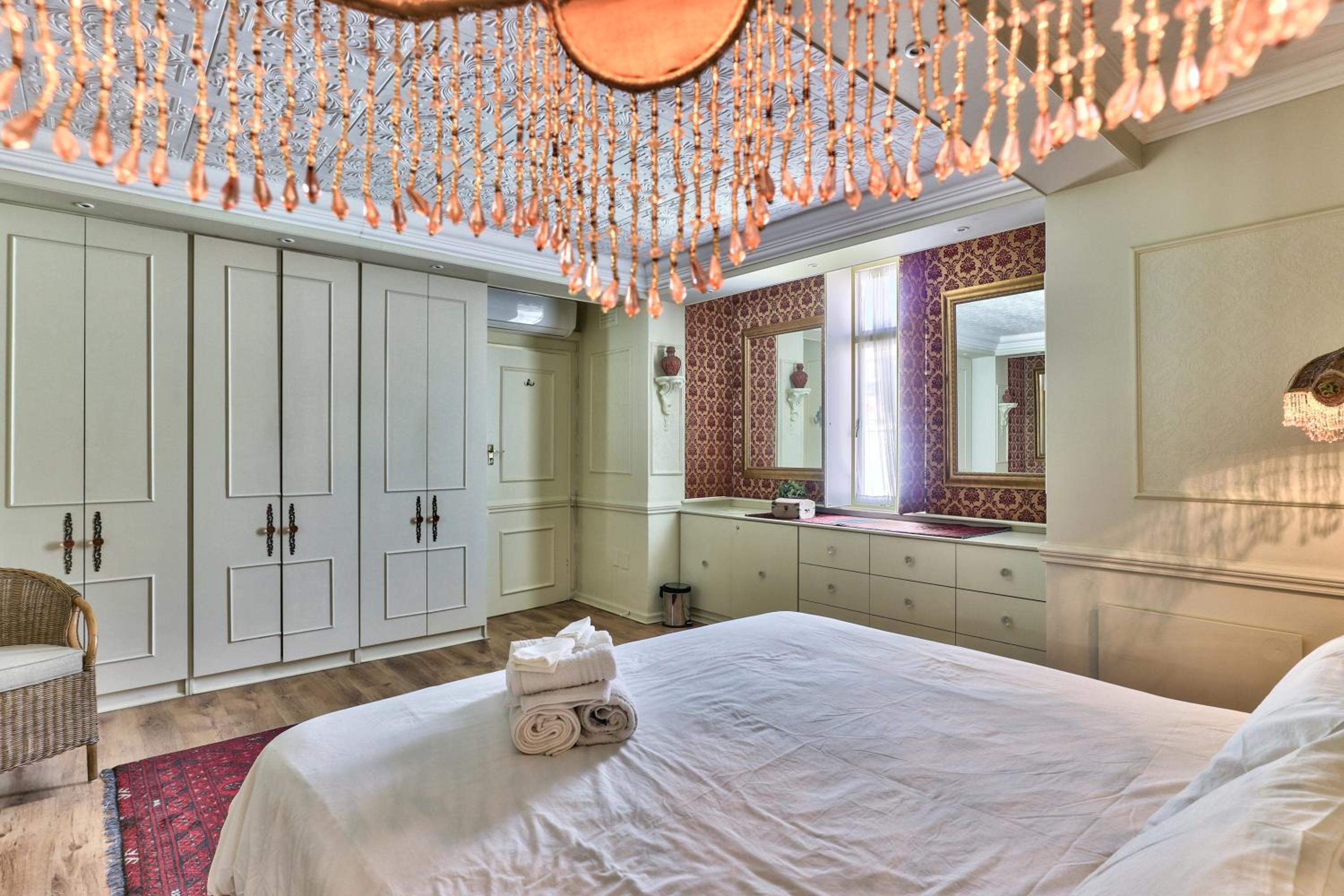 Oceantide Penthouse in London rd, Sea Point, Cape Town, photo 4 of 13