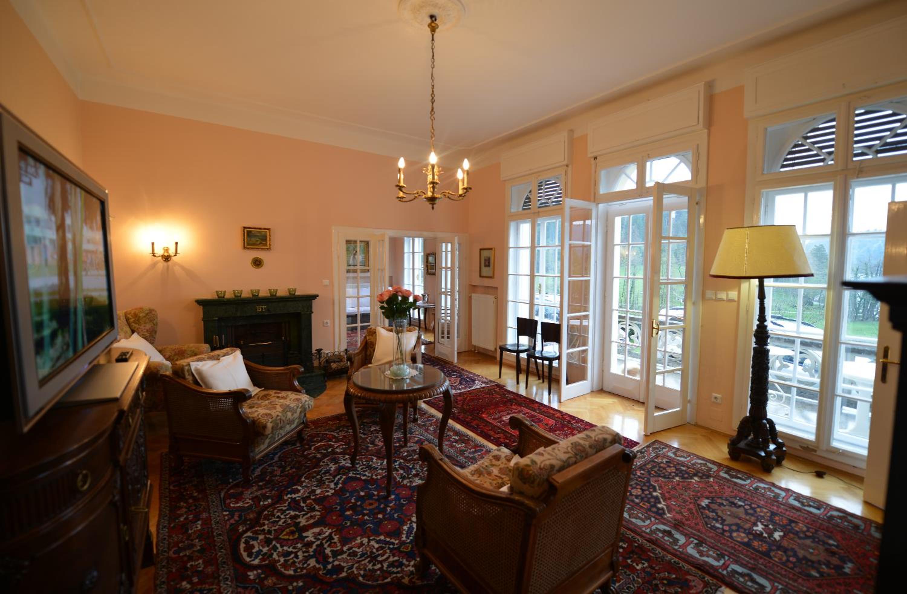 Villa Elasan