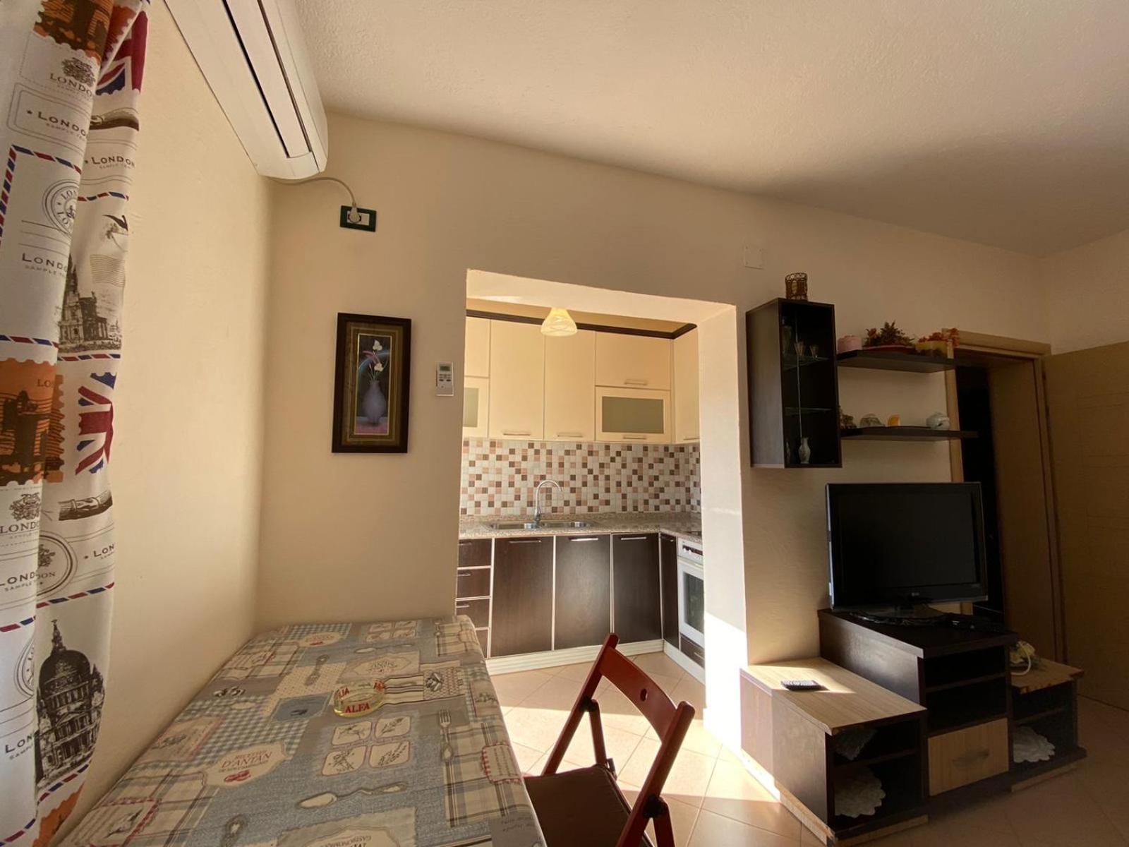 88 Apartment Himare