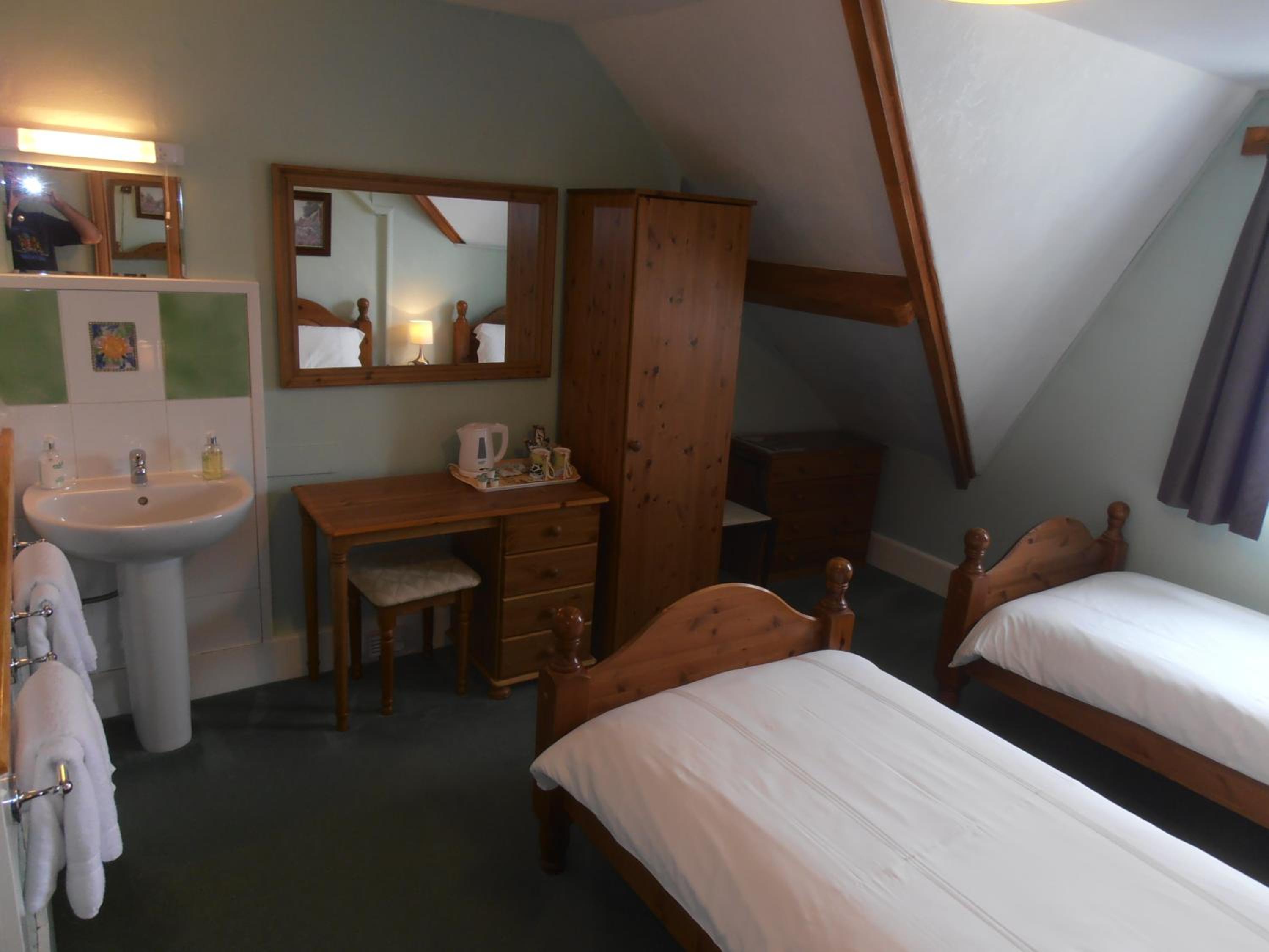 Okehampton Vacations - Meadowlea Guest House - Property Image 3