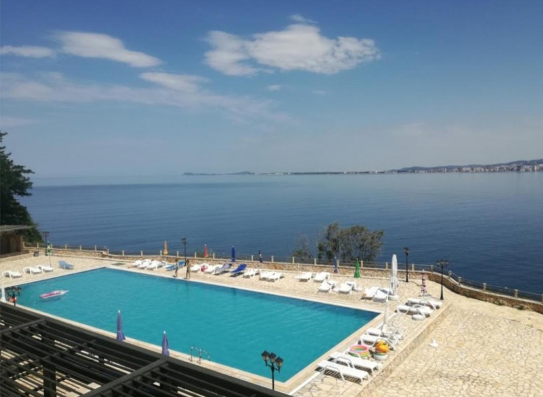 Sea view apartment!