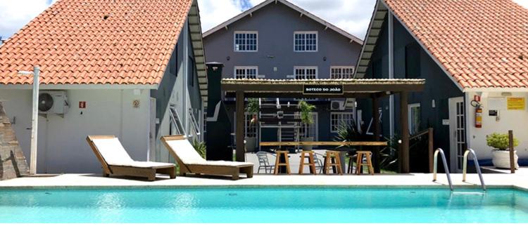 Lira Hotel & Restaurante