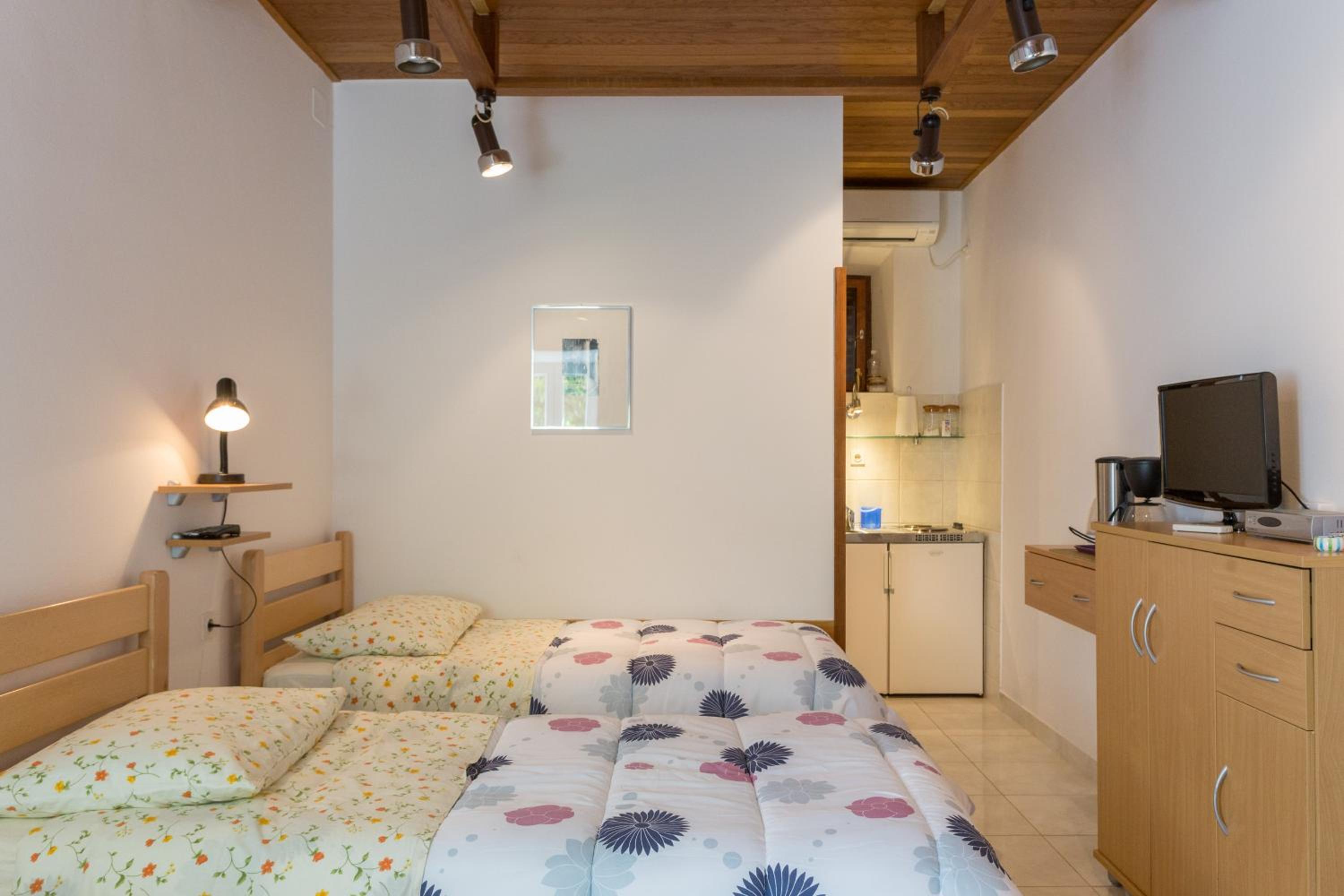 Sunny Apartments Maja