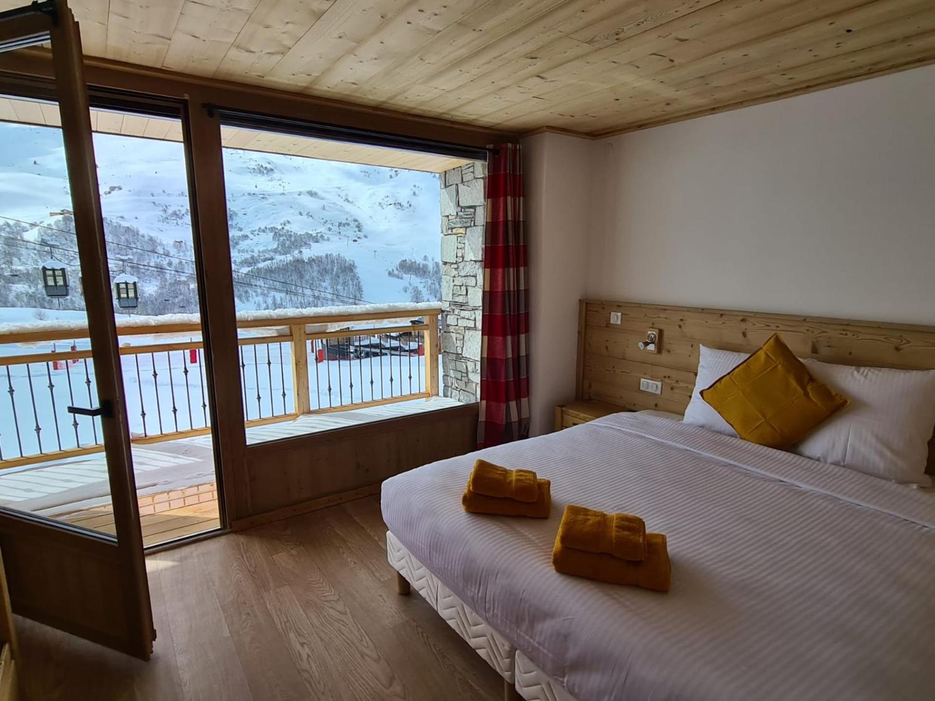 Chalet Le Granitic view 2