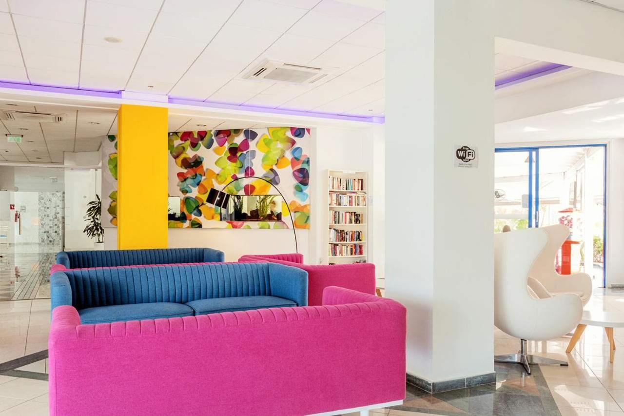 hotel reception