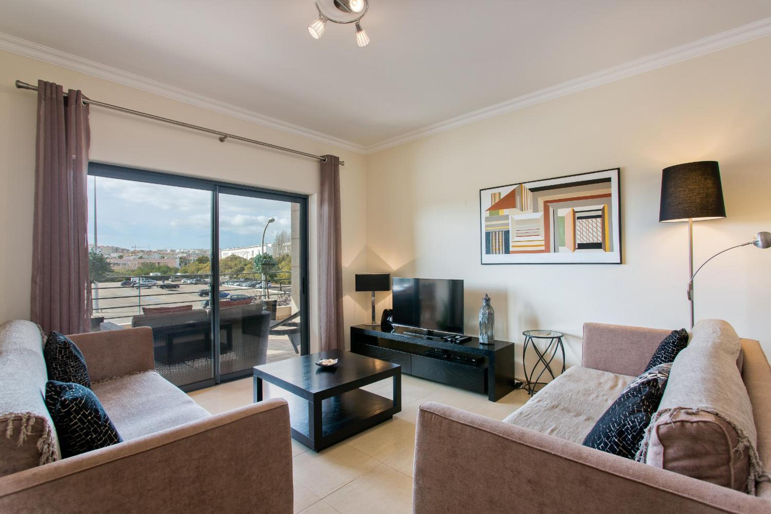 Stylish holiday Apartment, Central Lagos, Algarve