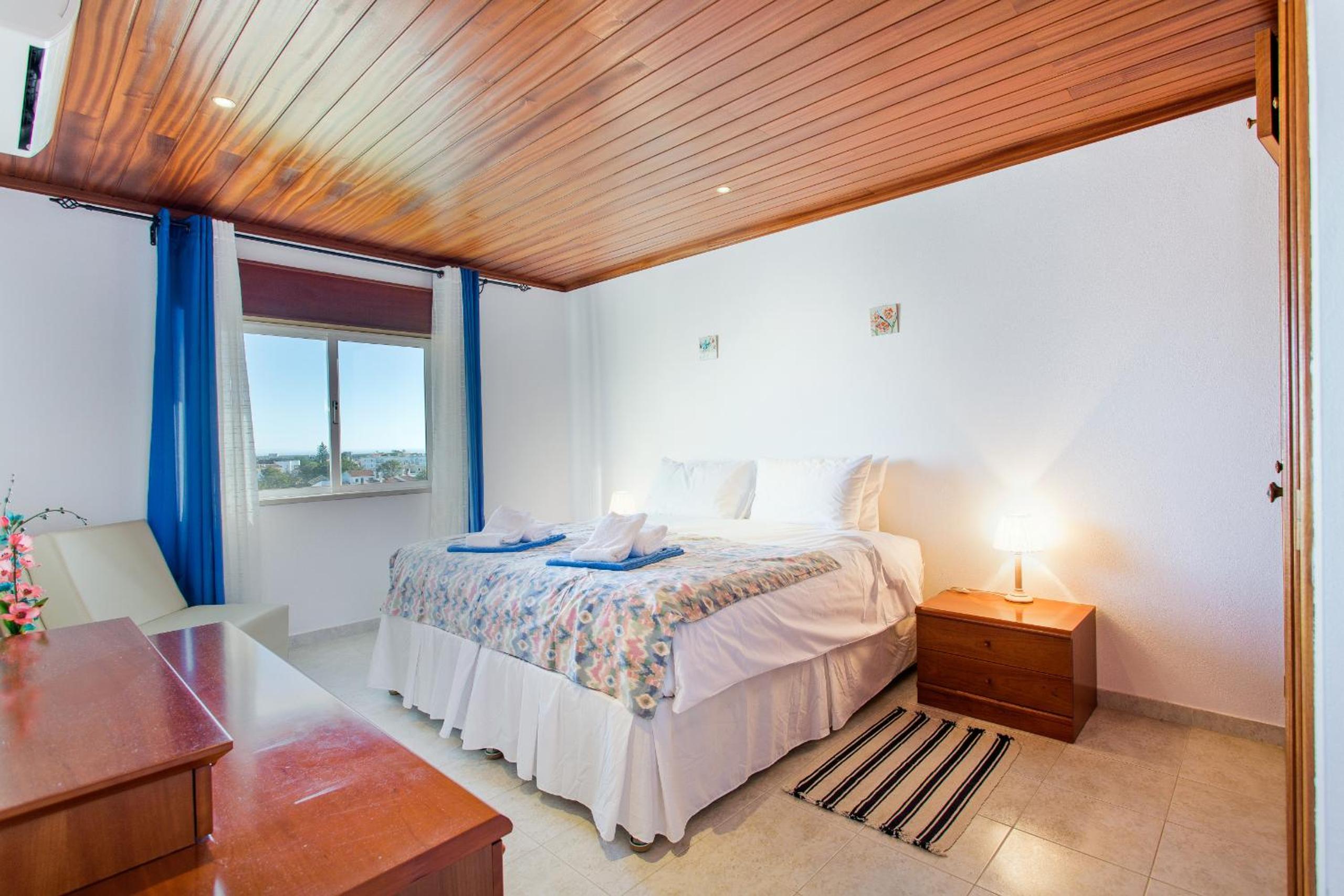 Lovely Lagos Apartment, Western Algarve view 5