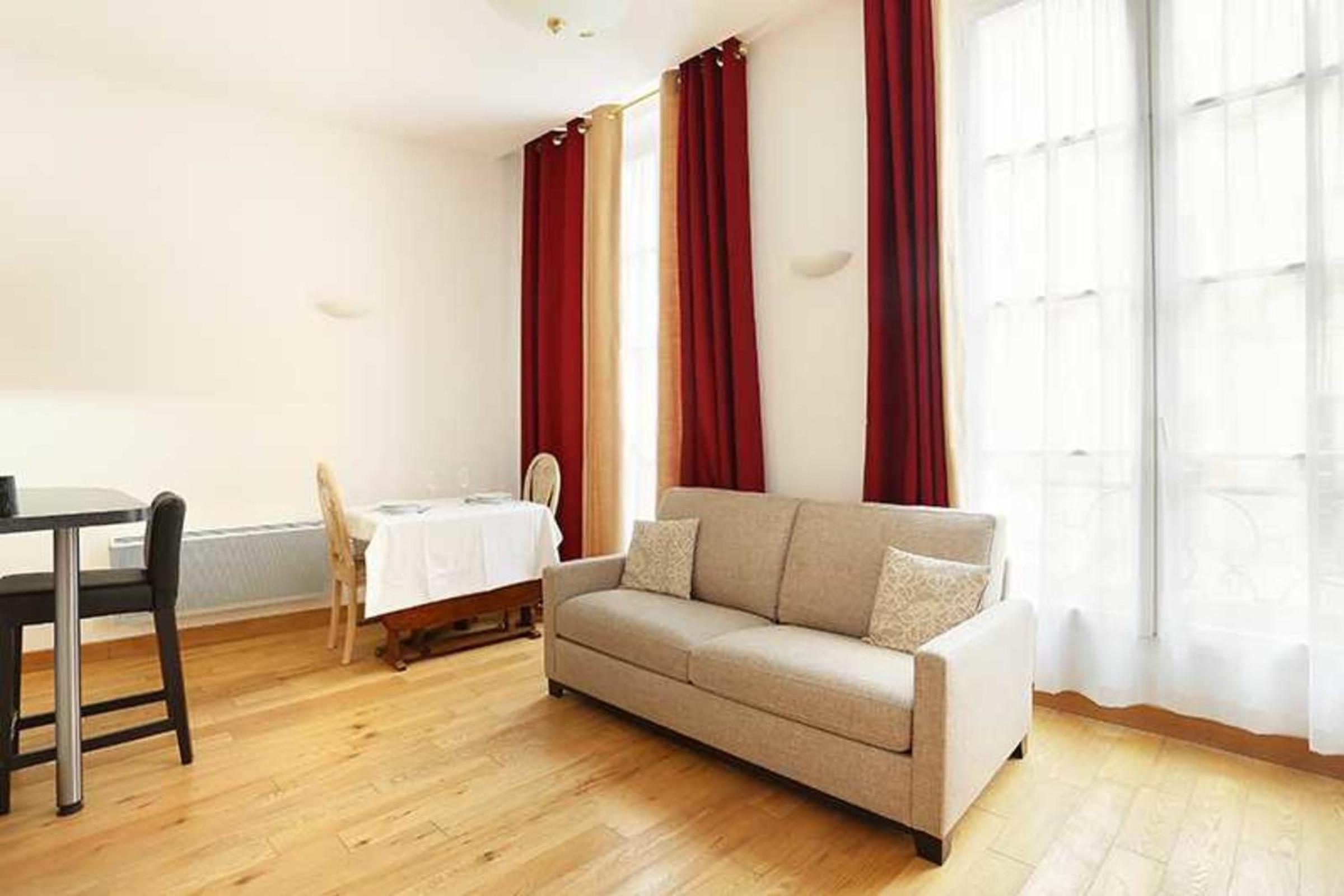 Residence central marais