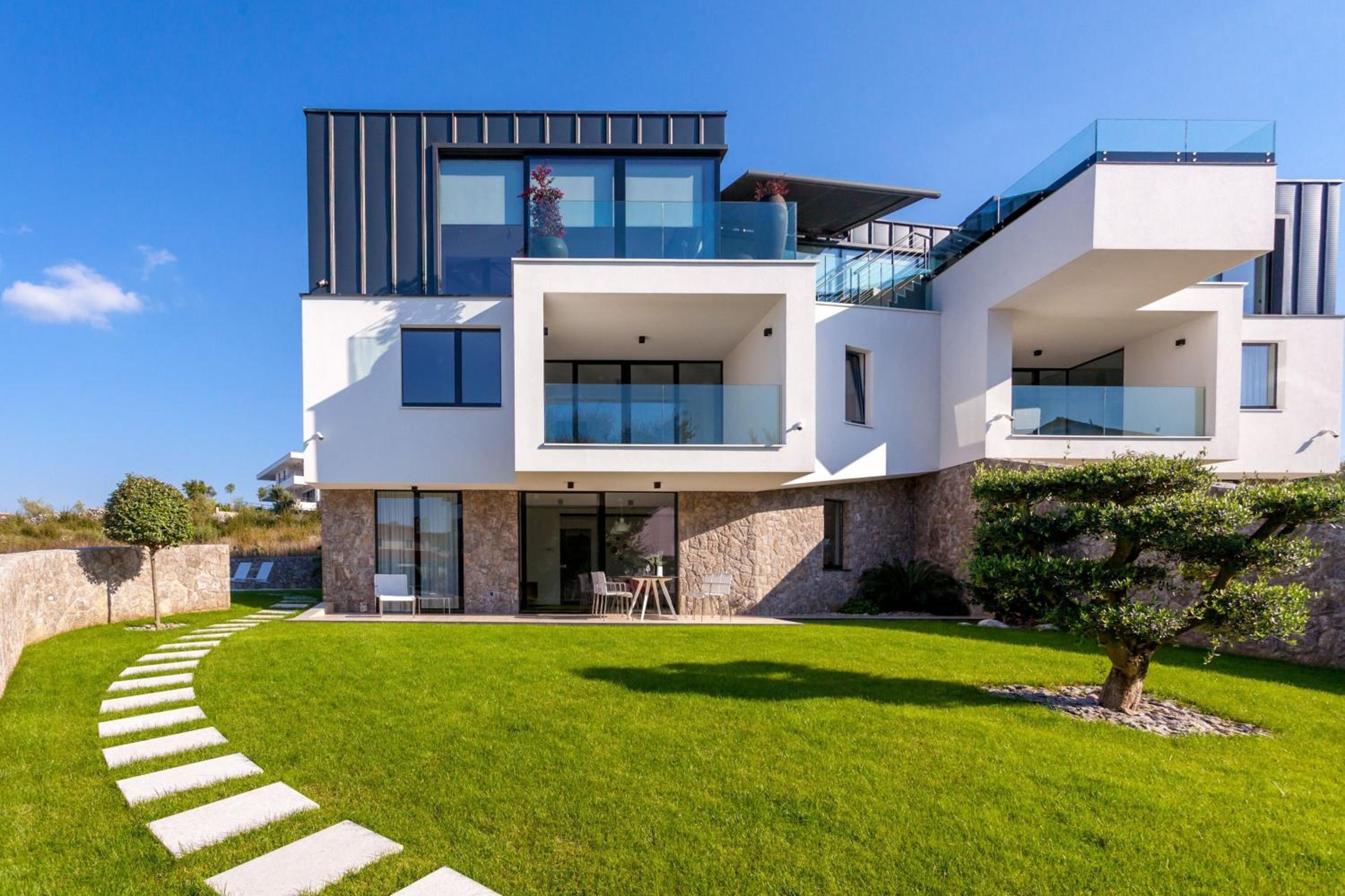 Hotel De Luxe Apartments Elisa - Image 1