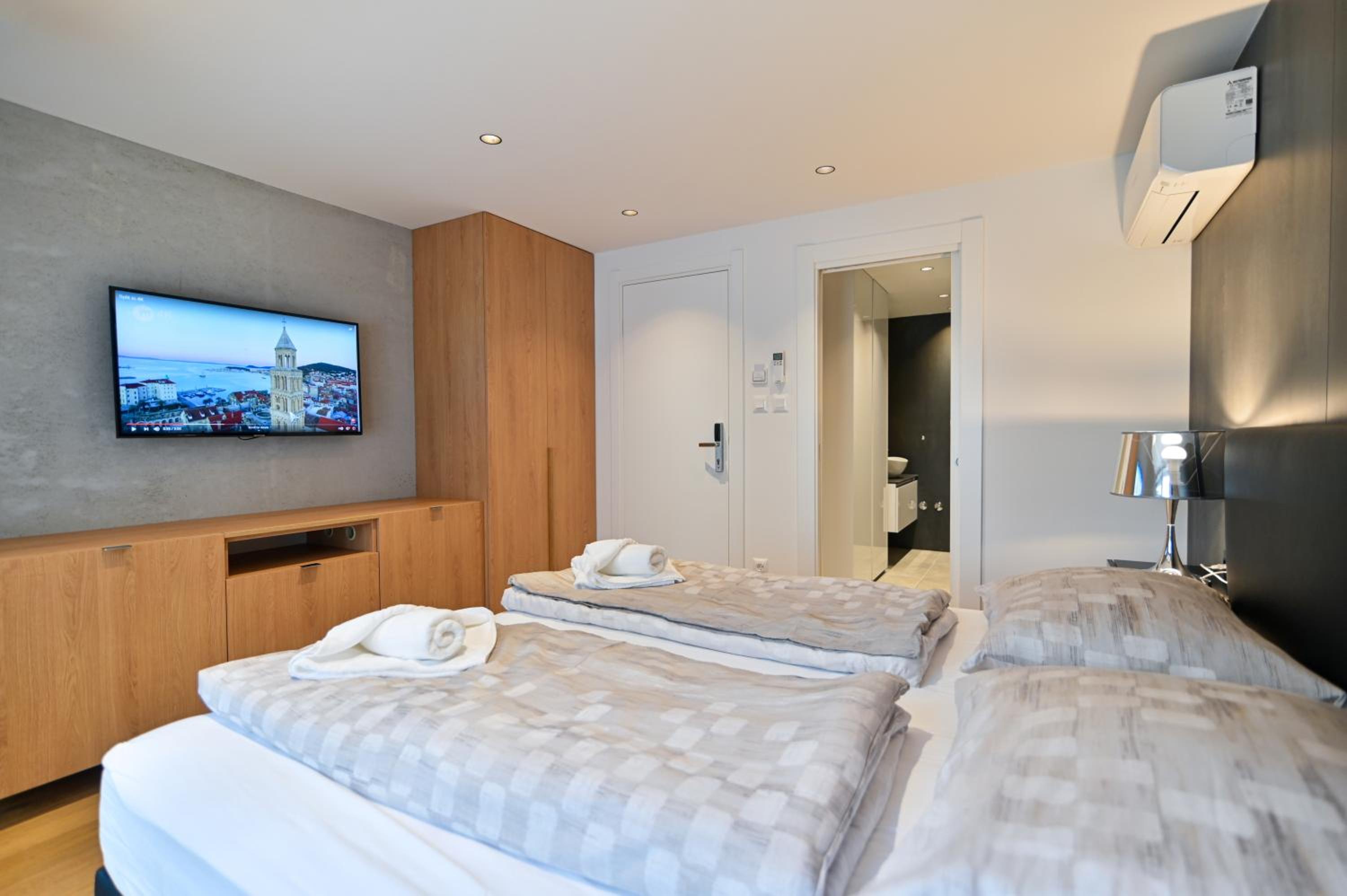 The Place Apartments Split view 4