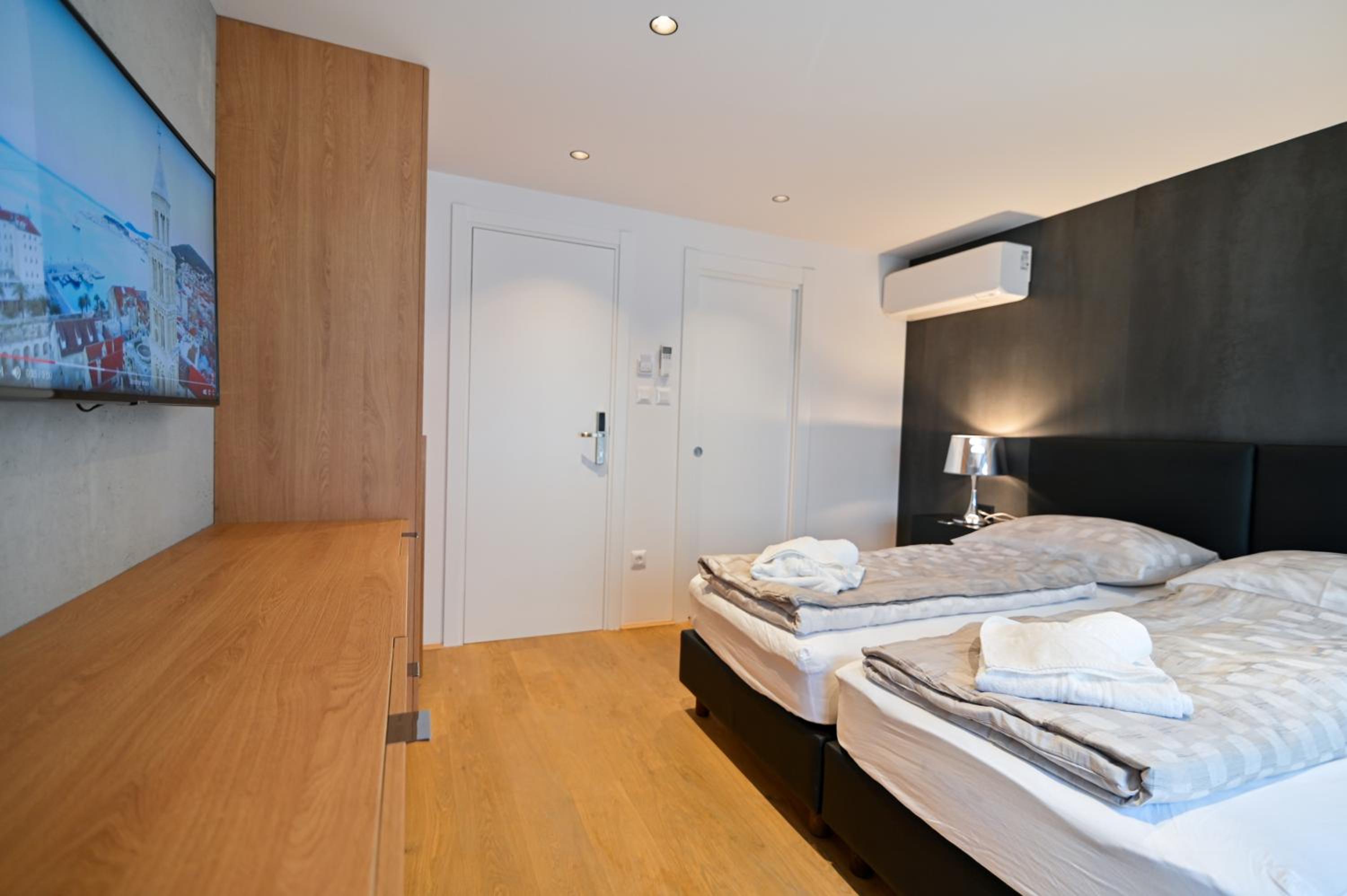 The Place Apartments Split view 2