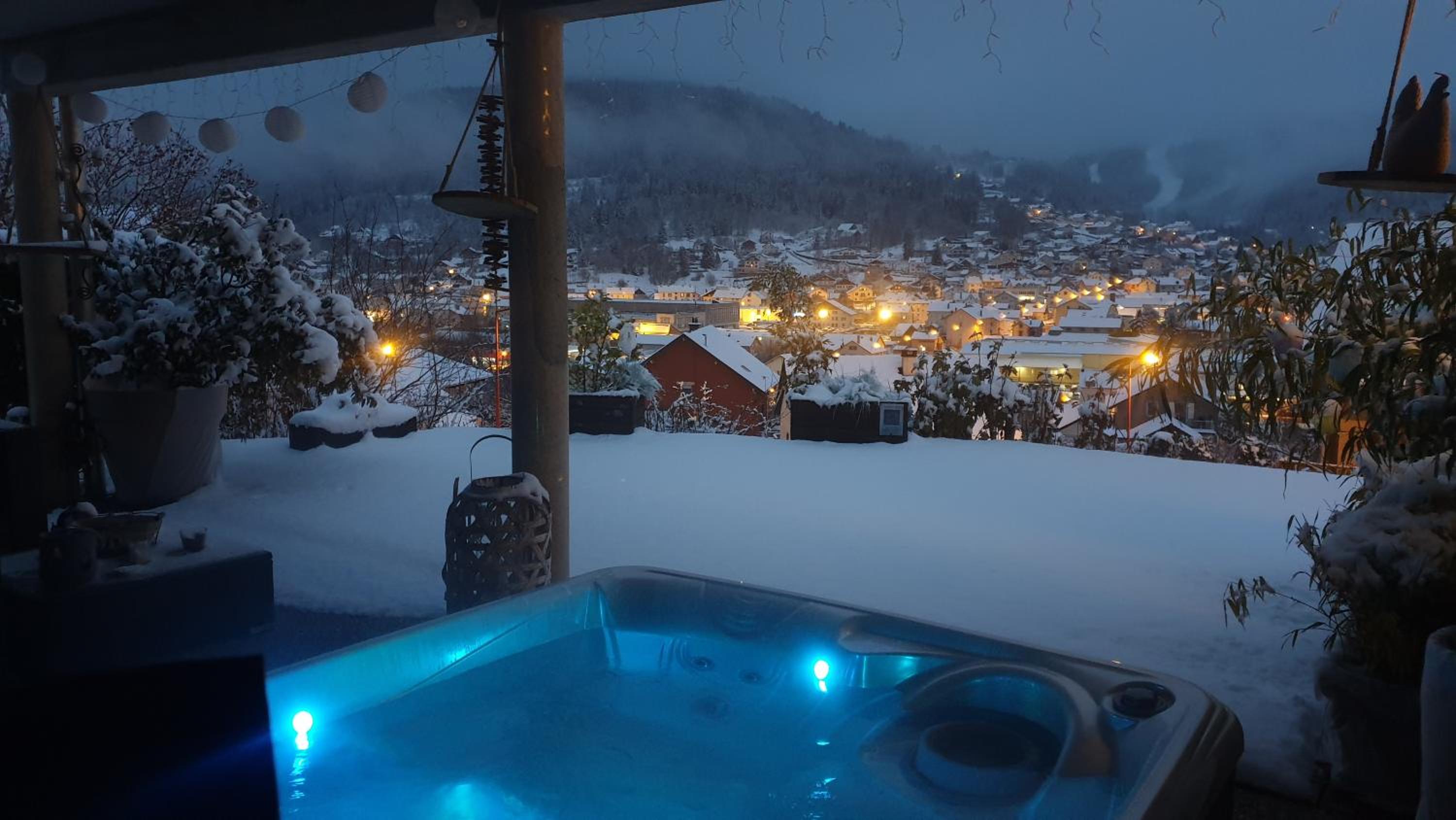 AU NID COSY D'ISA A GERARDMER VOSGES - Spas privatifs