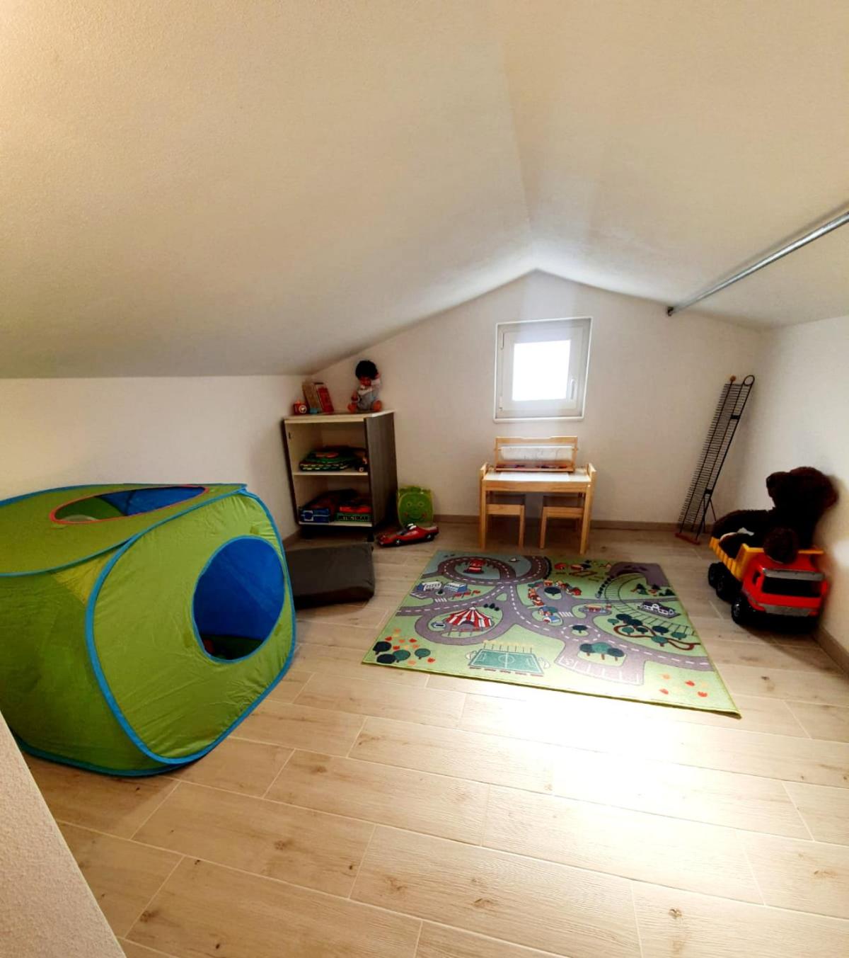 Photo 21