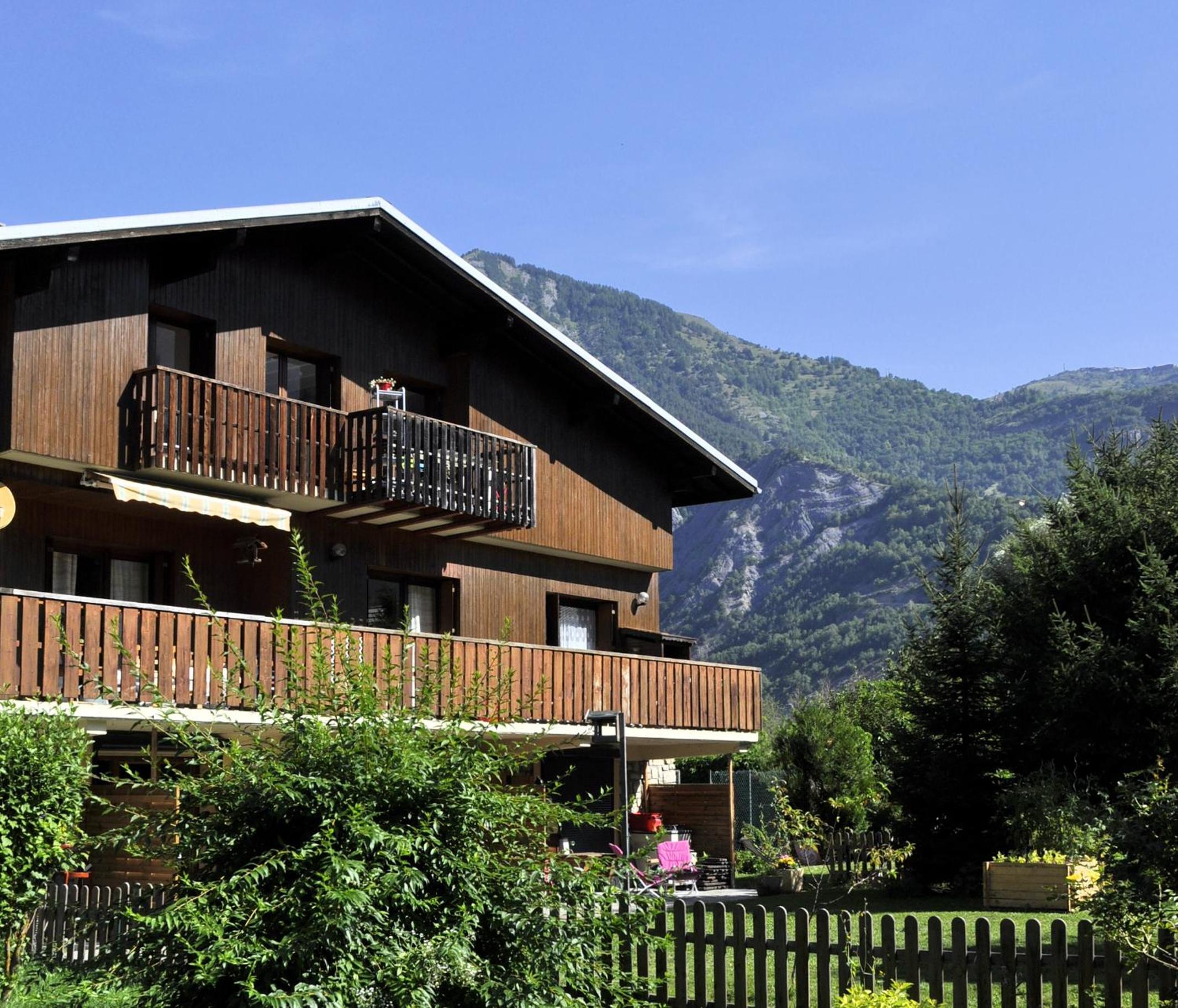 Chalet la Cachette Cyclists & Skiers view 2