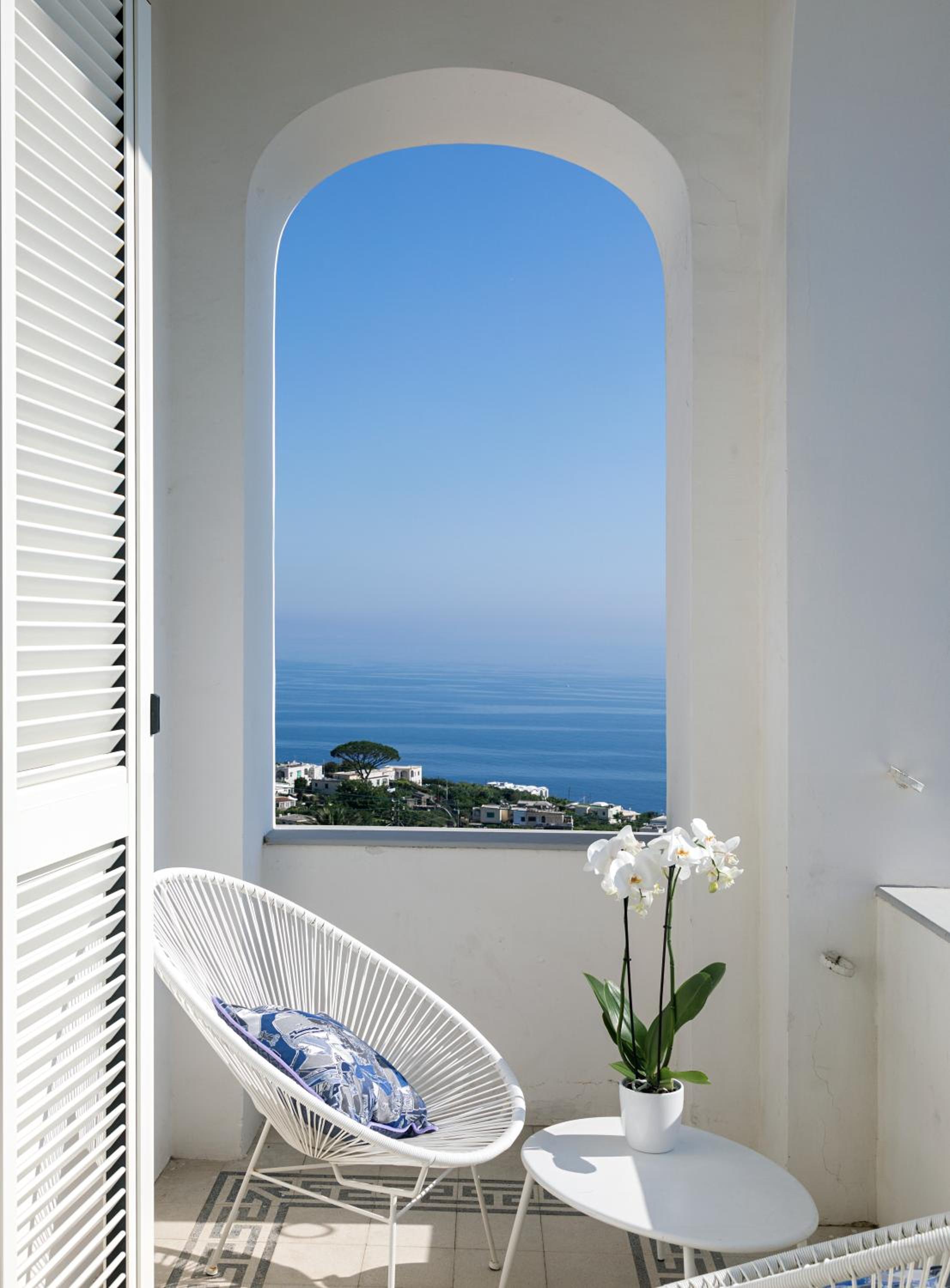 Hotel Villa La Pergola Capri - Image 1
