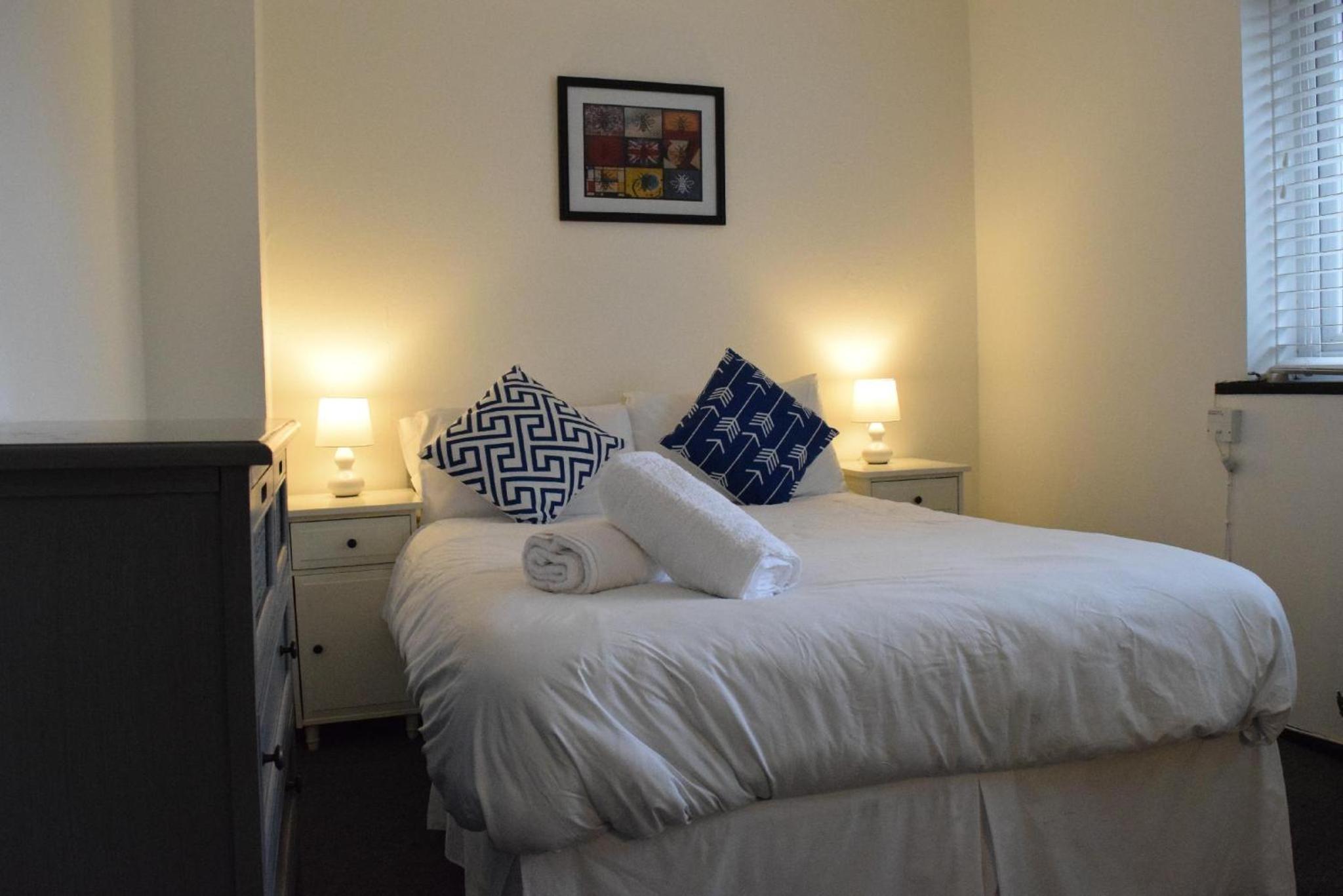 Modern & Central home 2BD Flat! - Manchester!