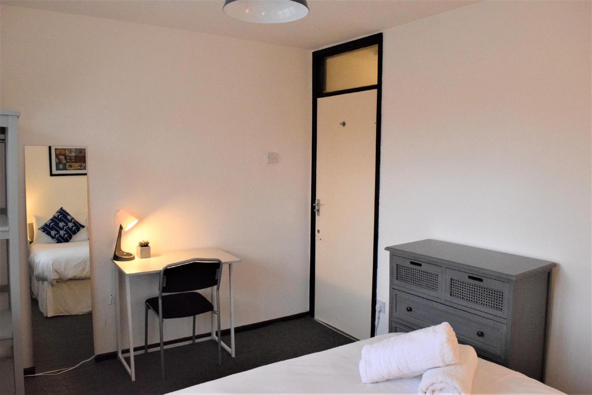 Modern & Central home 2BD Flat! - Manchester!