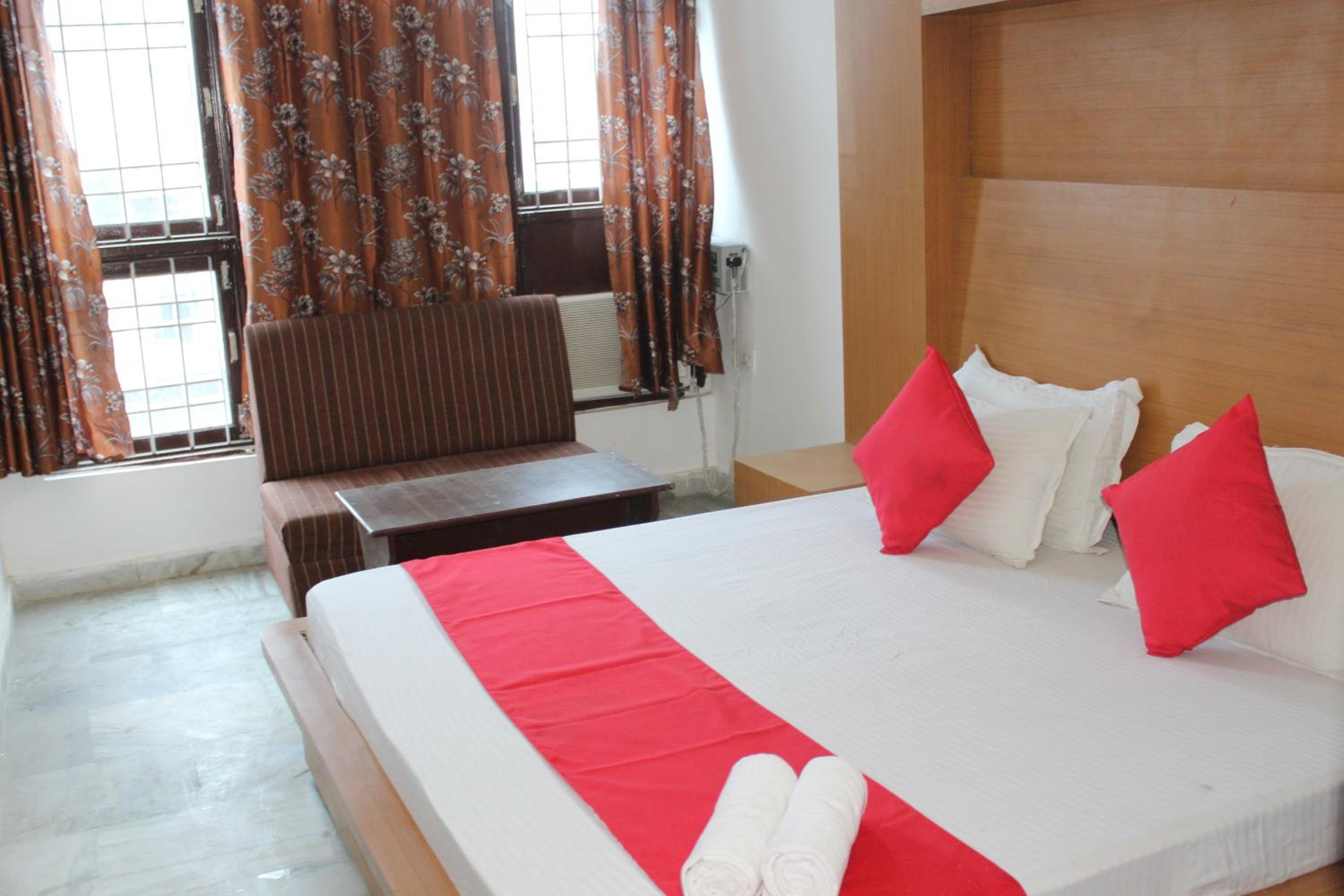 Katra Vacations - Trimrooms  Katra Railway Station - Property Image 7