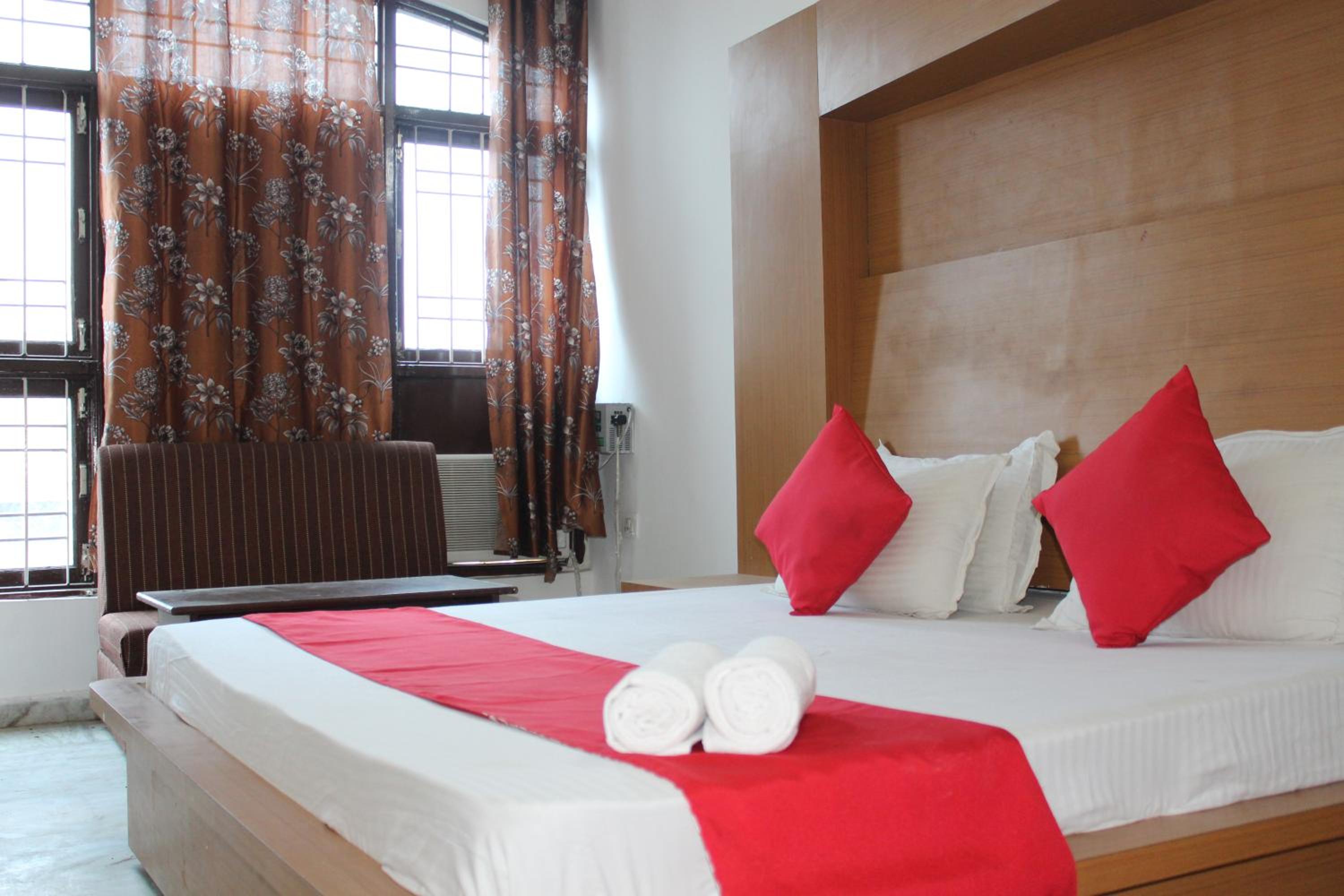 Katra Vacations - Trimrooms  Katra Railway Station - Property Image 3