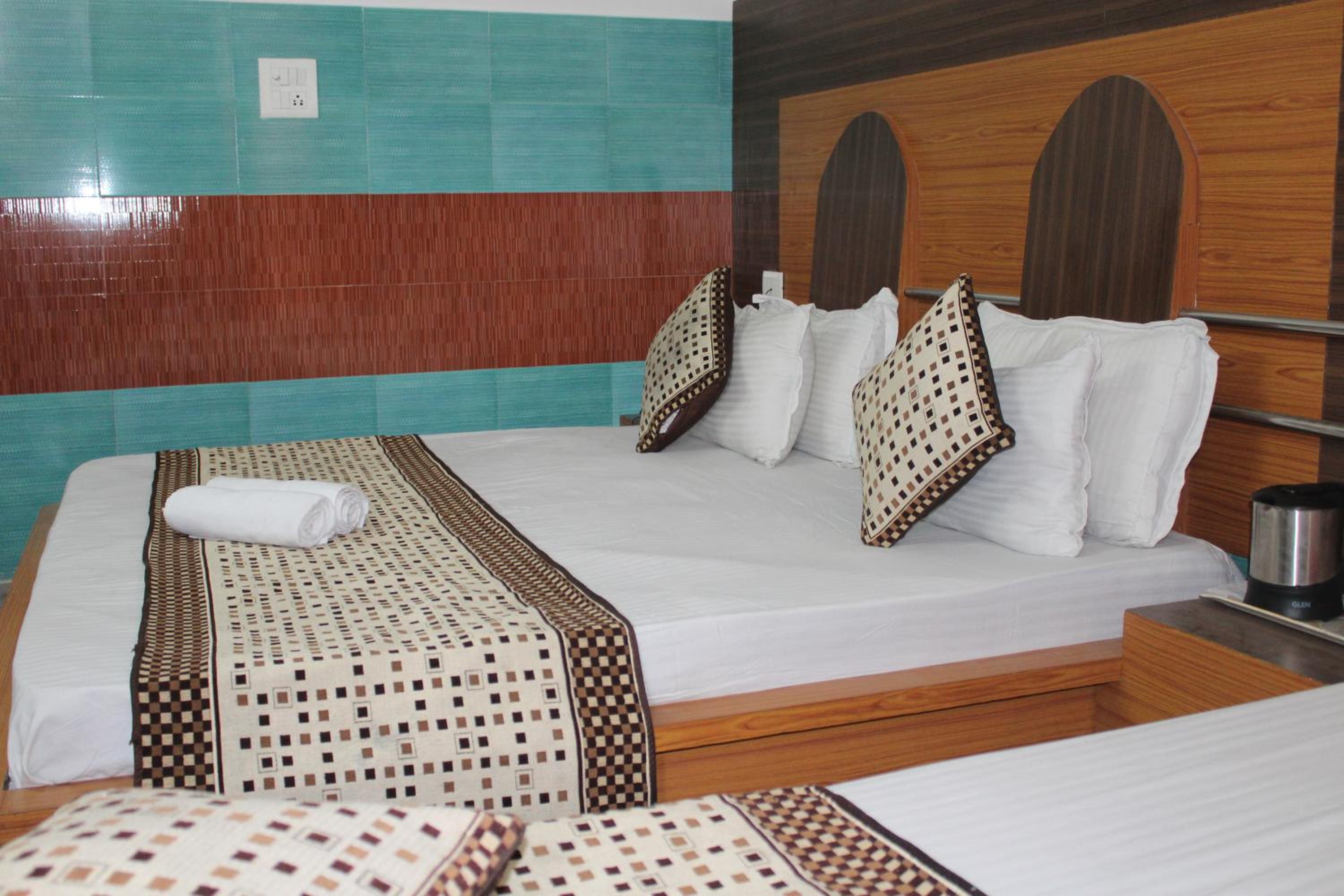 Katra Vacations - Trimrooms  Katra Railway Station - Property Image 2