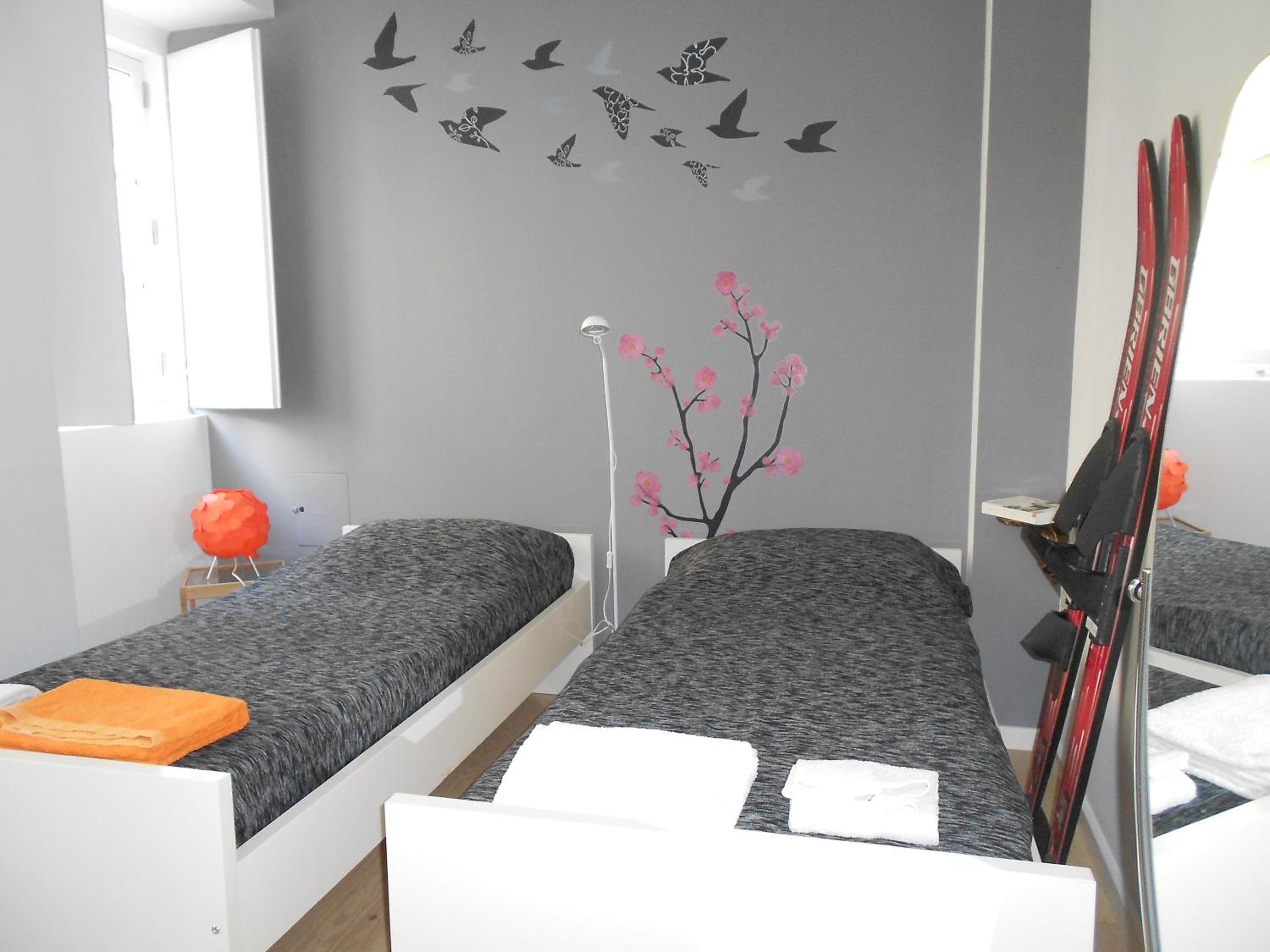 Triplex - Quarto com w.c. privado view 5