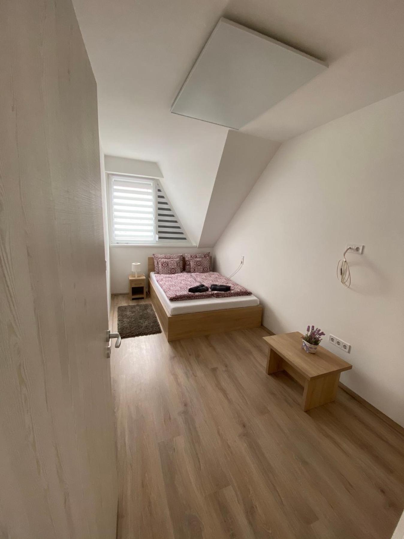 Hajnal Apartmanház