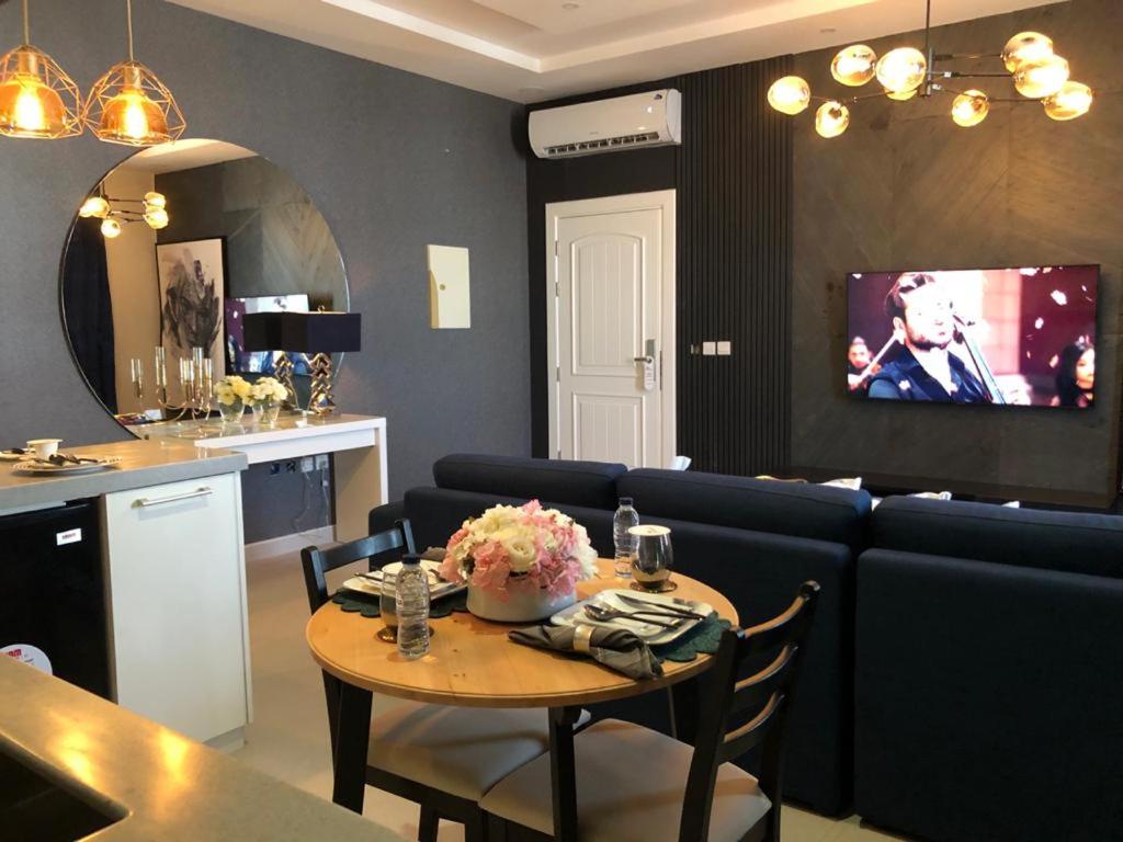 Dana Hotel & Residences 2