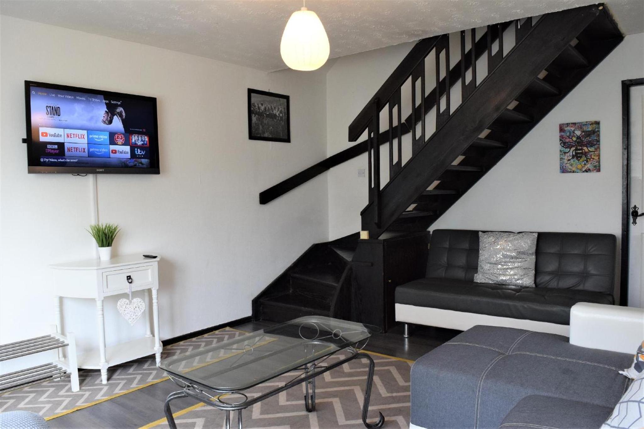Modern & Central home 2BD Flat! - Manchester!