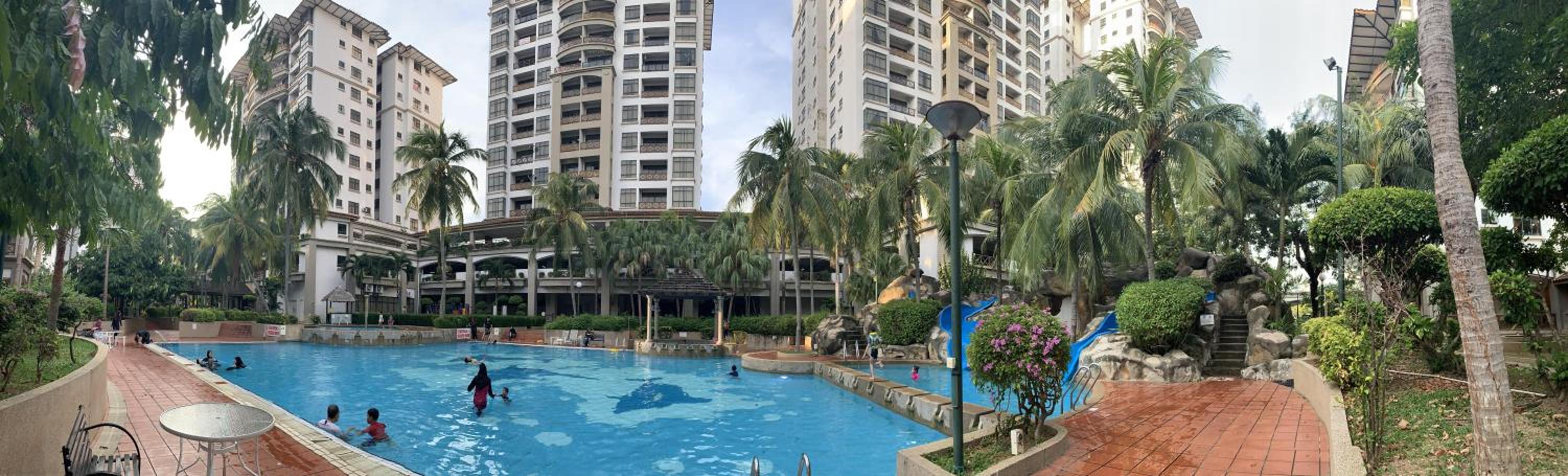 POOL VIEW 2 ROOM Mahkota Hotel Melaka