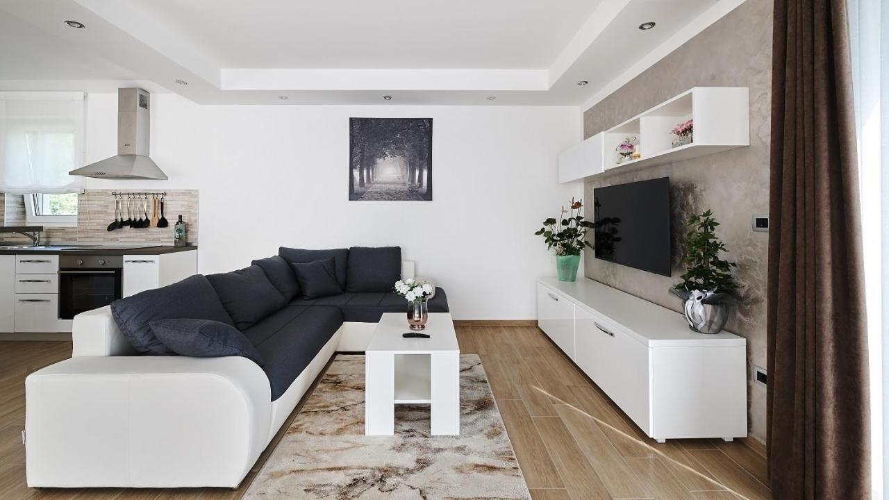 Villa Celtis view 3