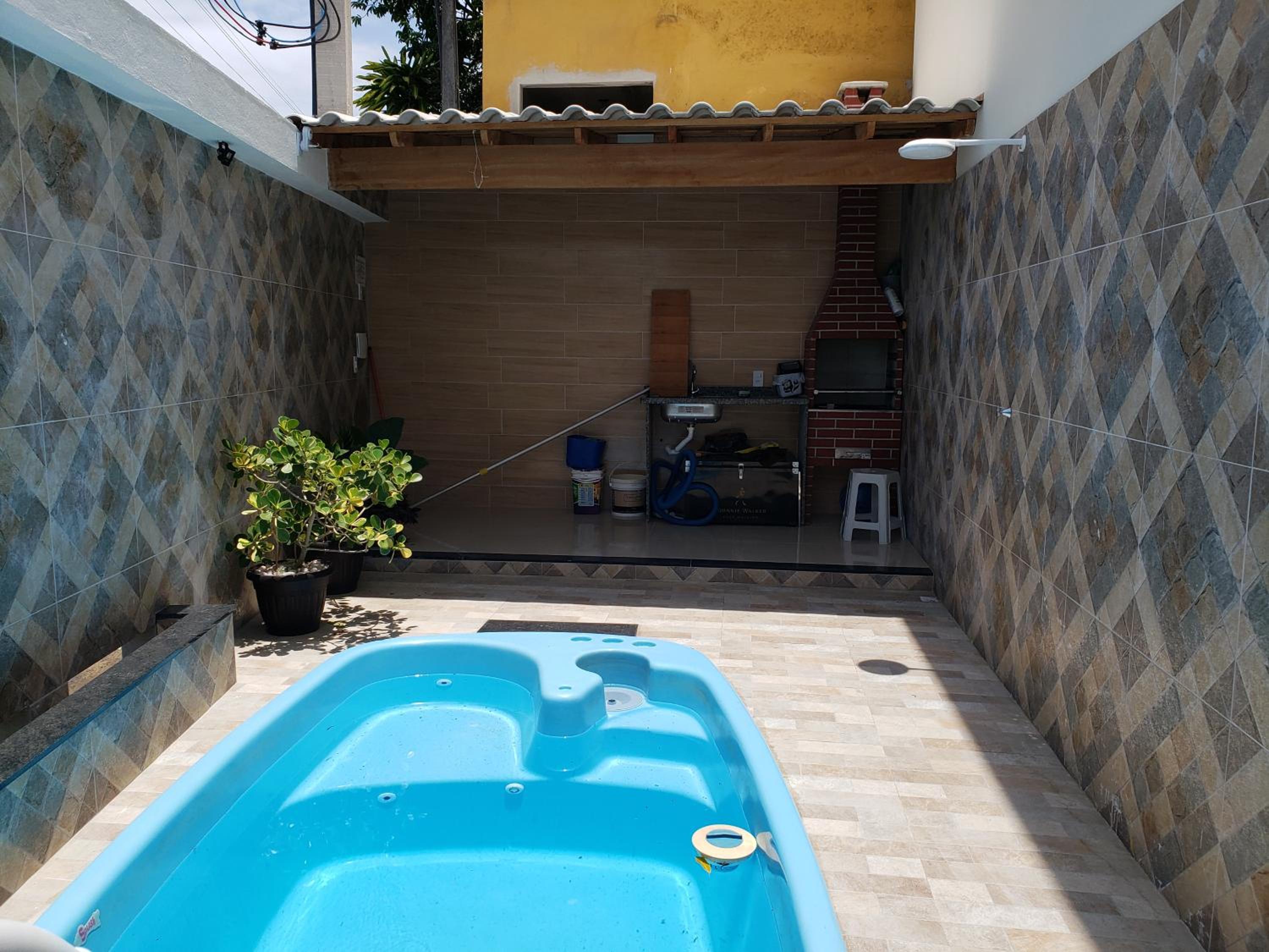 Casa Duplex Iriri - Banheira e Piscina