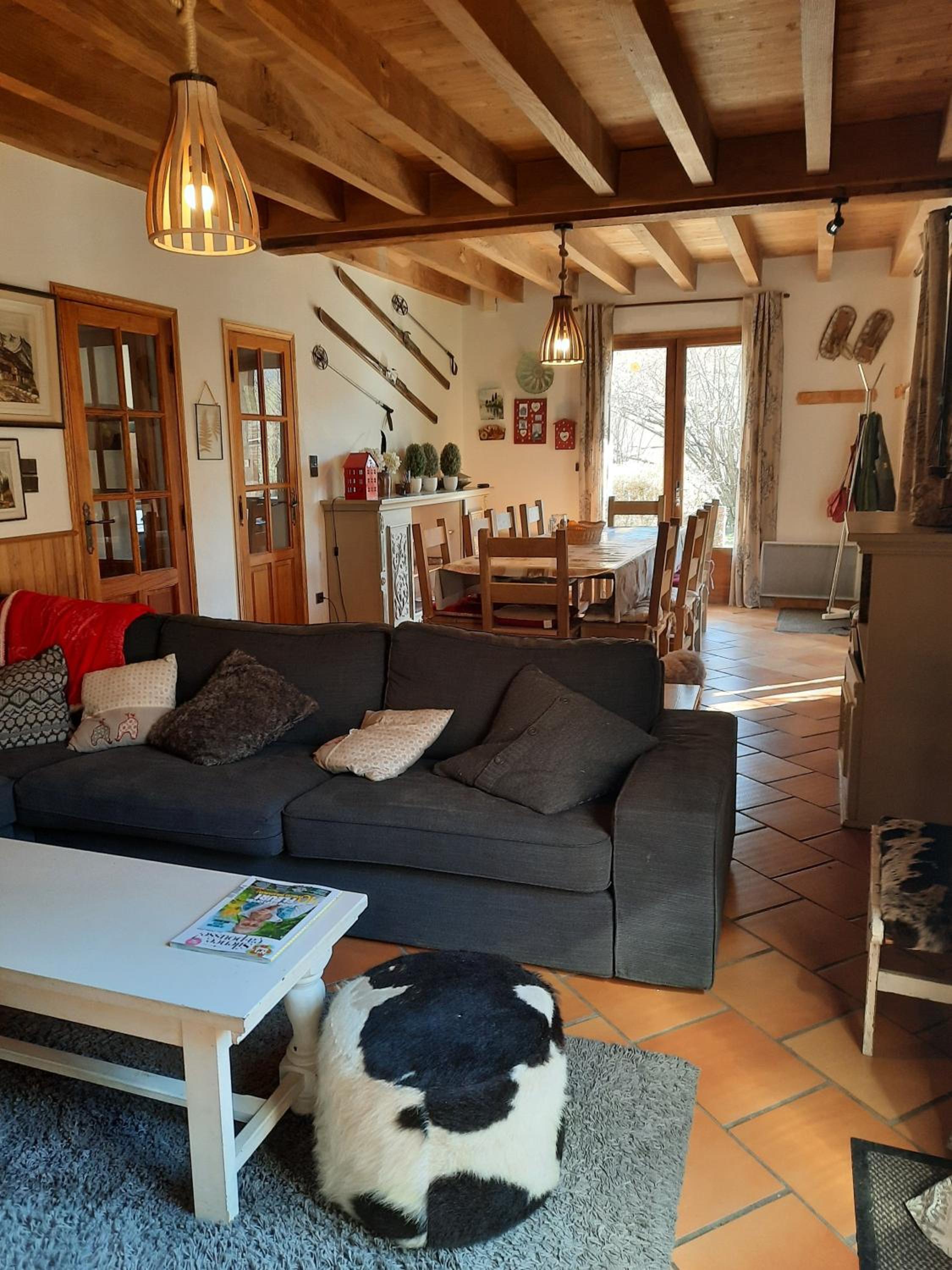La Grange Des Biches