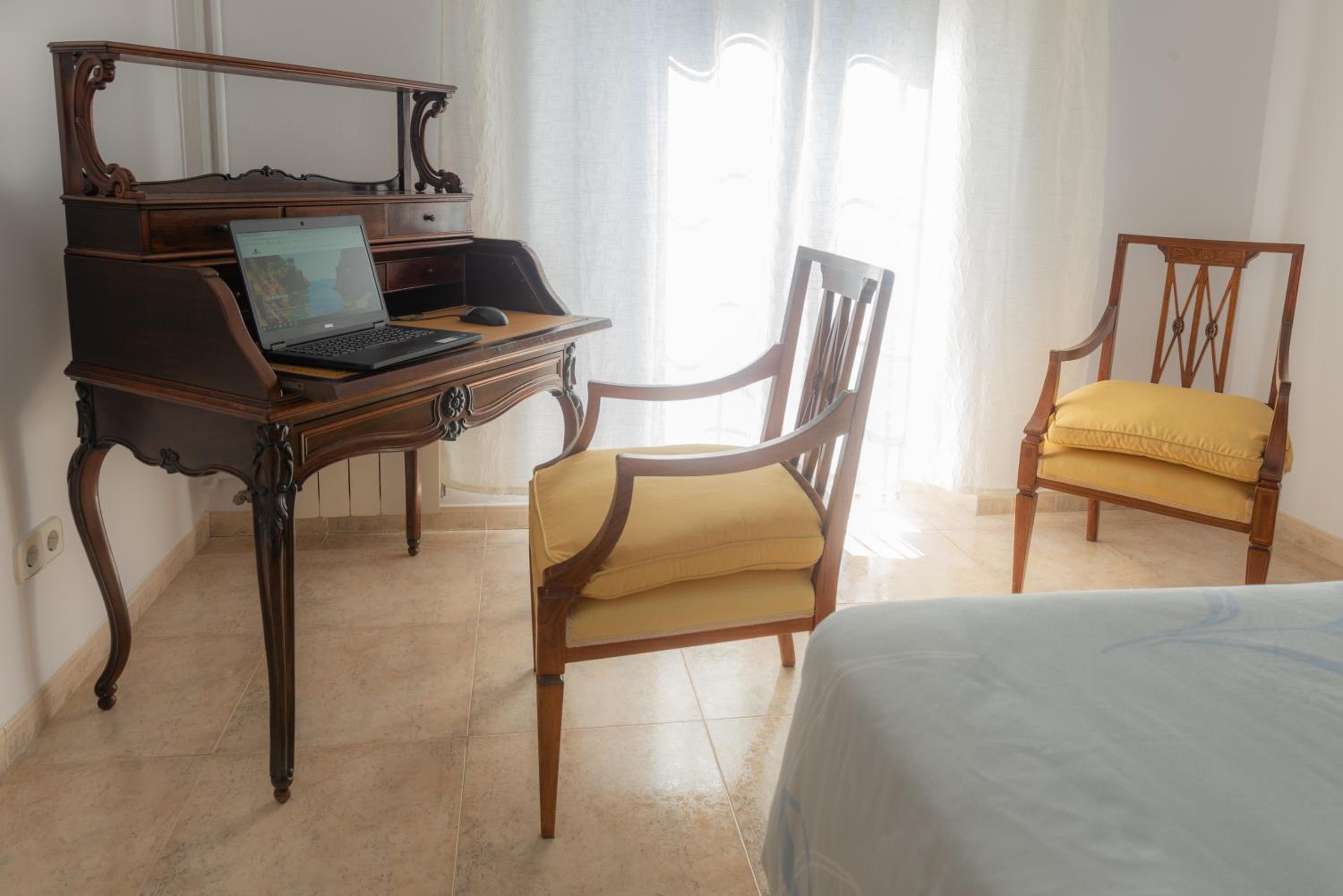 Central Apartment al lado de la playa con aire acondicionado y parquing photo 2