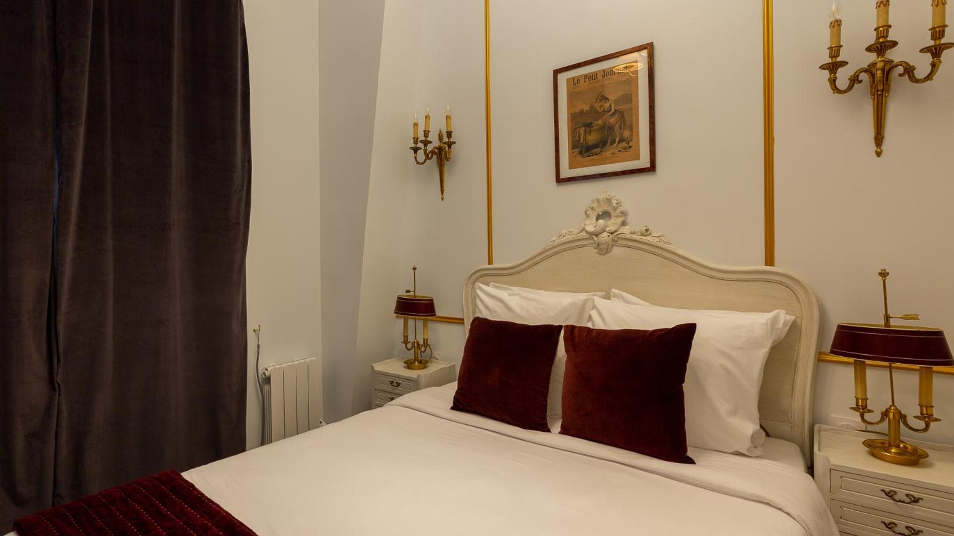Luxury 2 Bedroom 2 Bathroom Apartment - Louvre