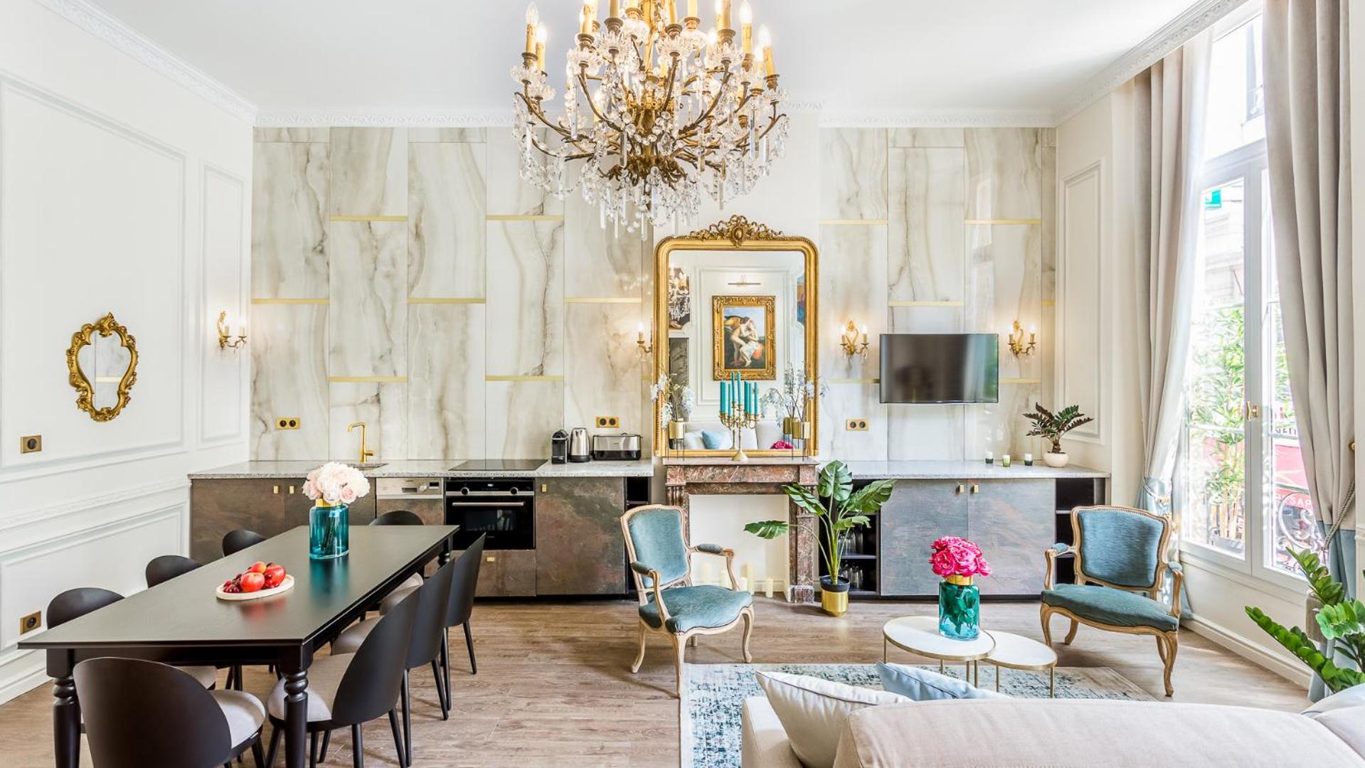 Luxury 3 Bedroom 2 Bathroom Palace Apartment - AC - Louvre