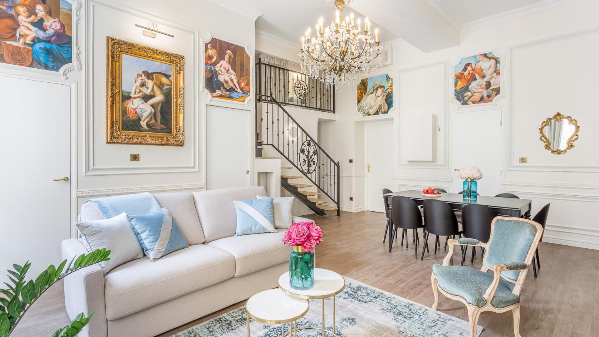Luxury 3 Bedroom 2 Bathroom Palace Apartment - AC - Louvre