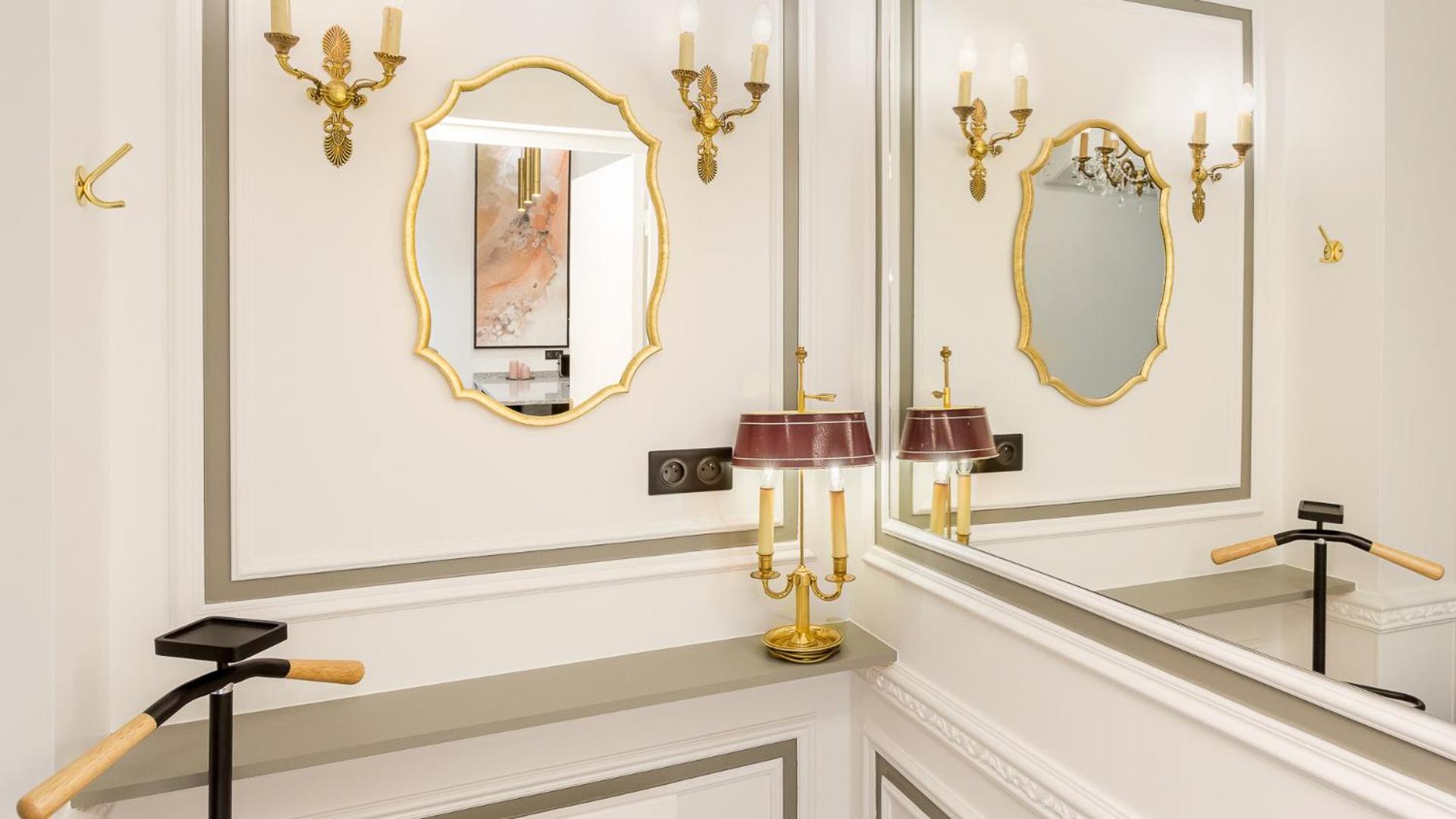 Luxury 3 bedroom Loft in Heritage Building - LE MARAIS
