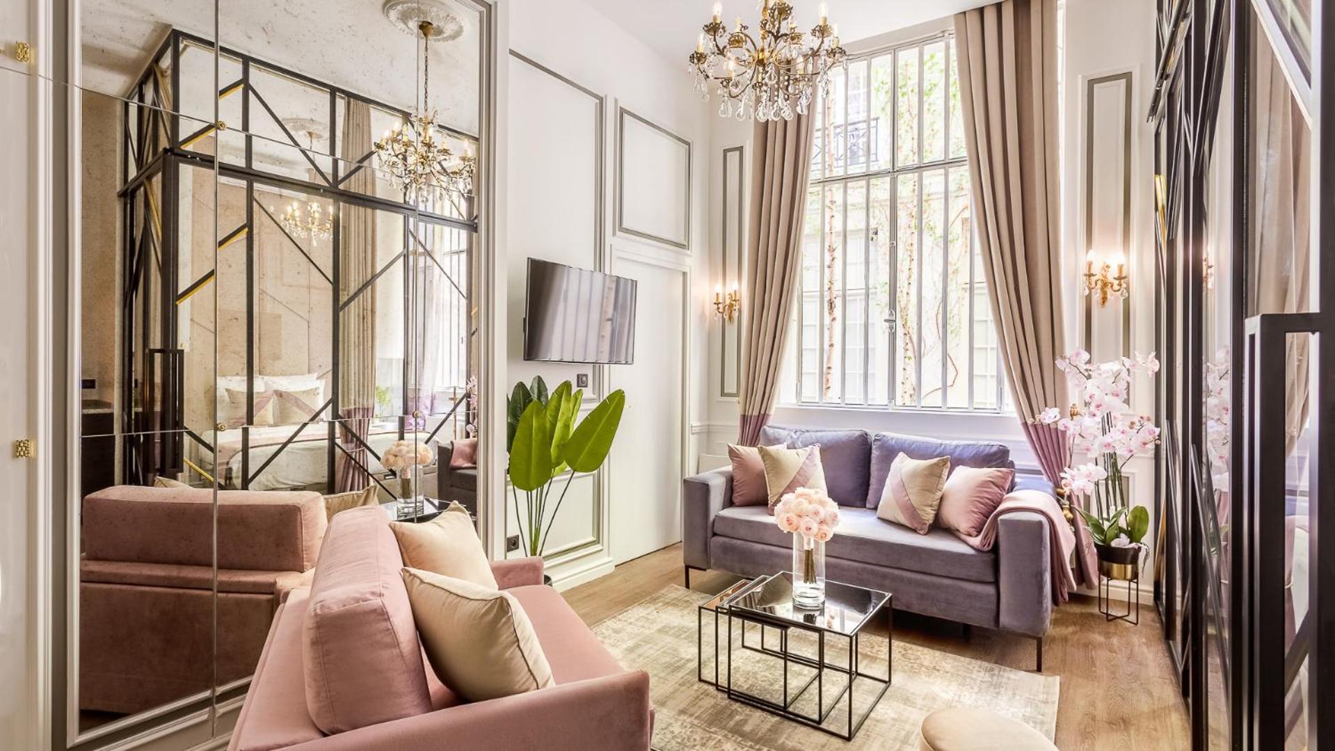 Luxury 3 bedroom Loft in Heritage Building - LE MARAIS