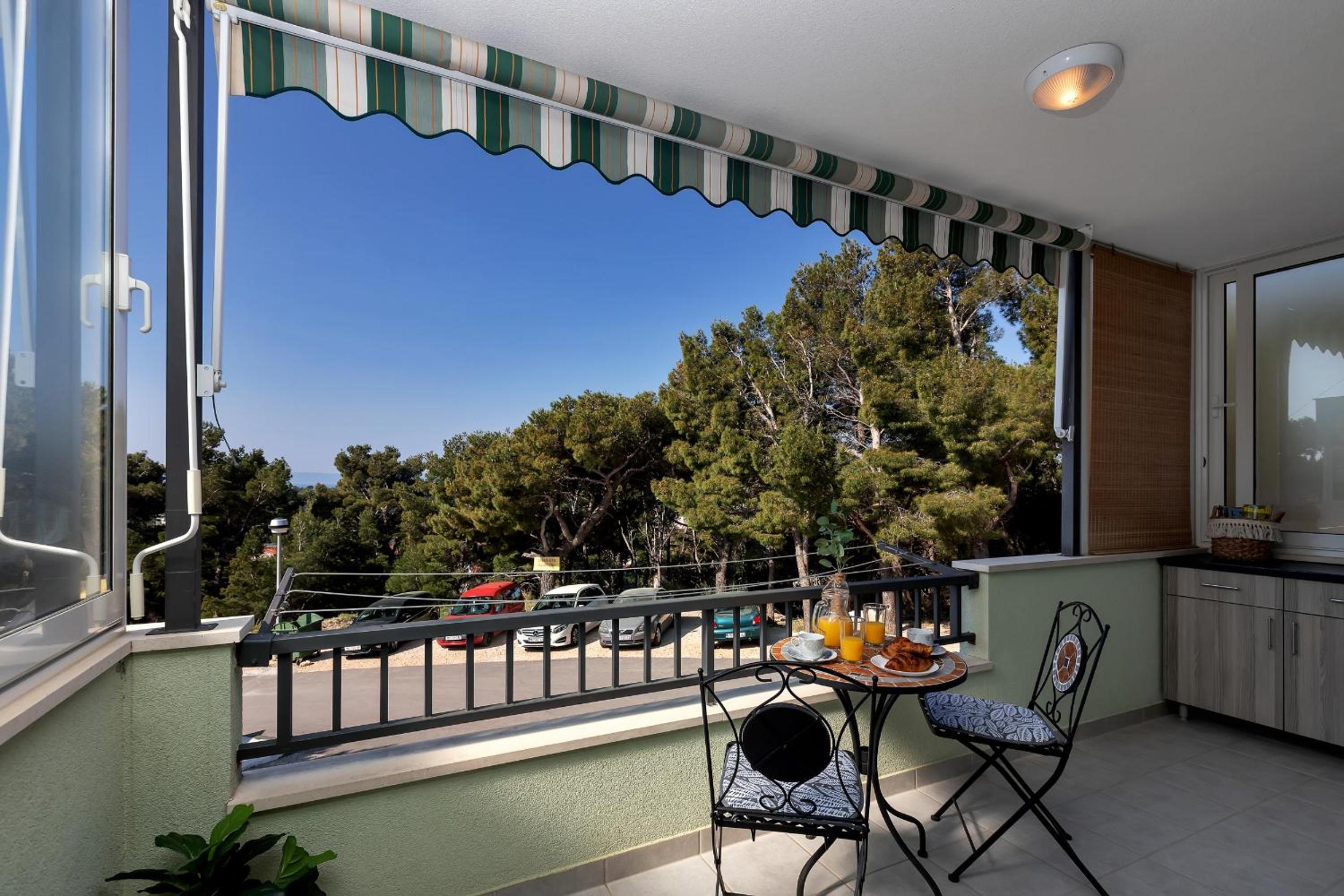 Apartment PINE FINE with FREE PARKING view 5