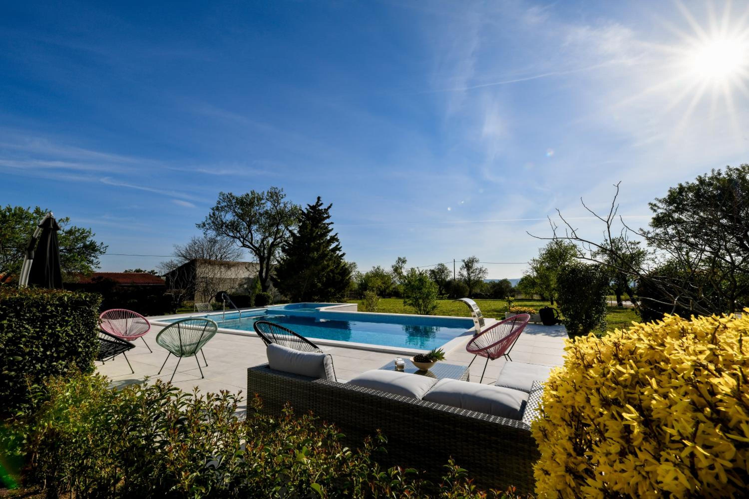 Spacious villa Vito with large pool view 2