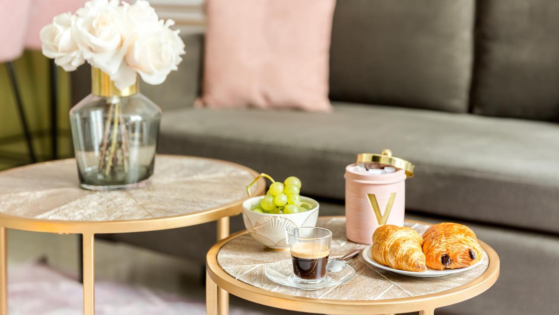 Luxury 2 bedroom Apartment - Eiffel Tower