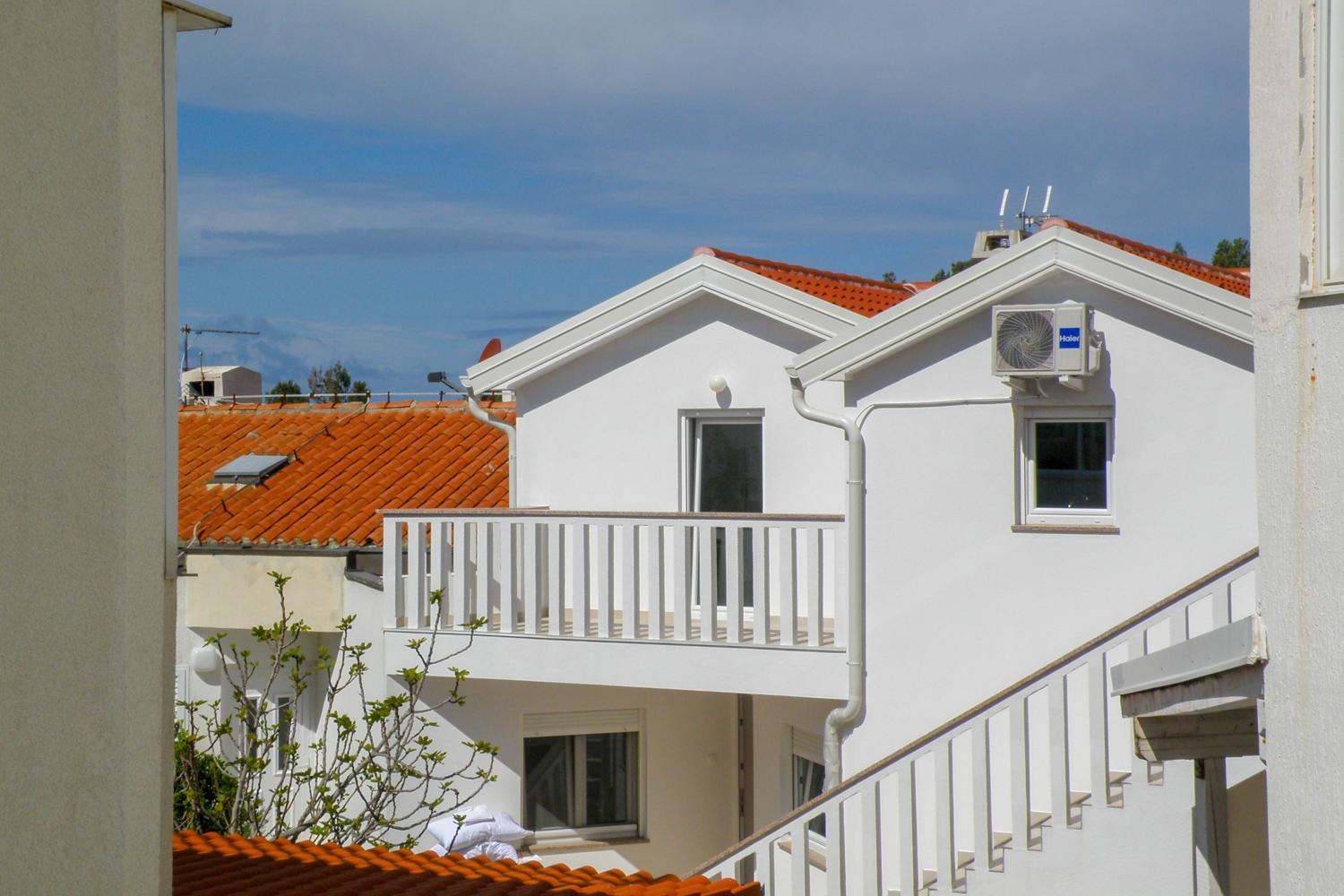 Lada apartmani view 2