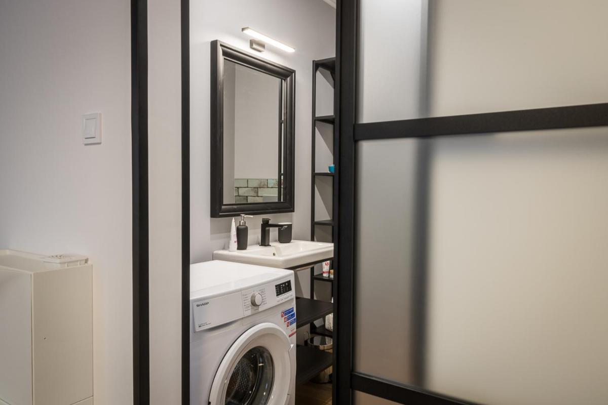 ApartsW241
