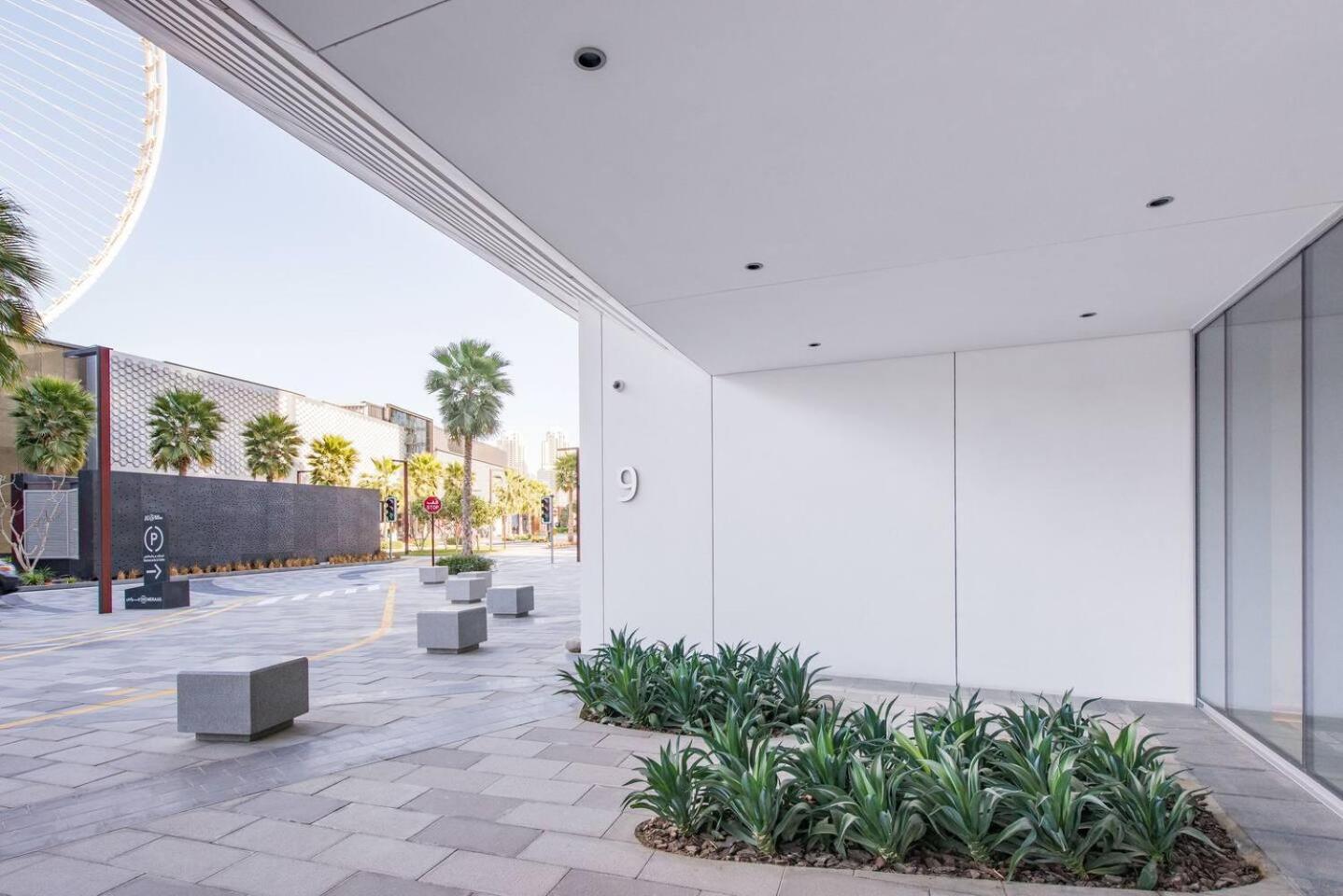 Contemporary and Spacious 2 BR in Bluewaters Island