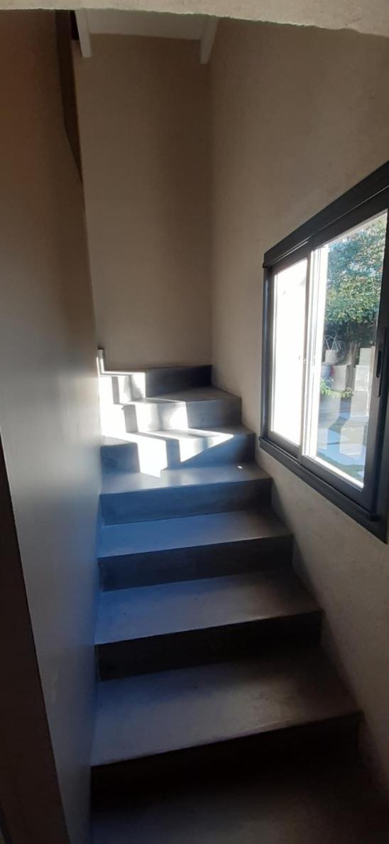 Duplex frente al Club de campo Mendoza