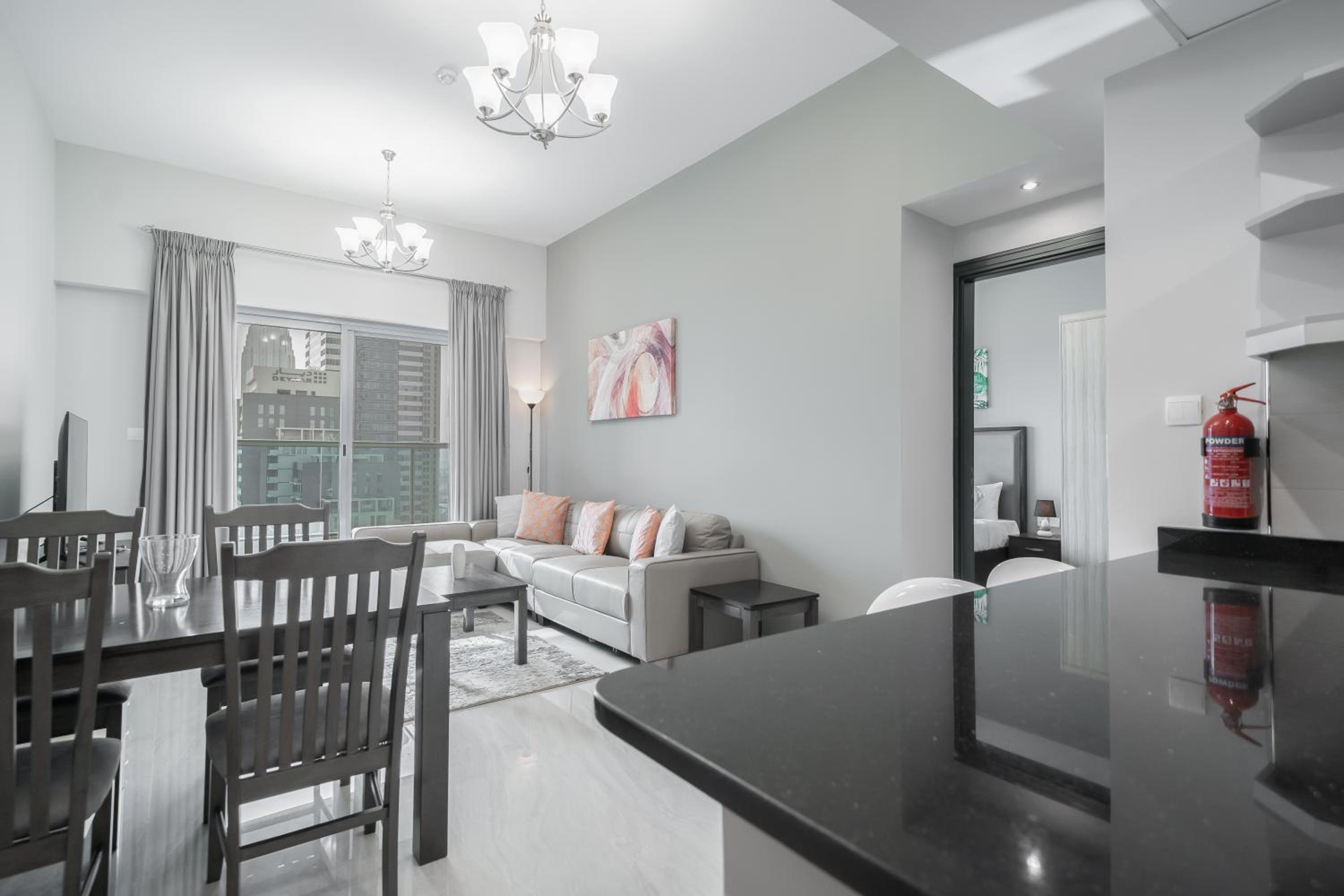 Luton Vacation Homes - Elite Business Bay Residence