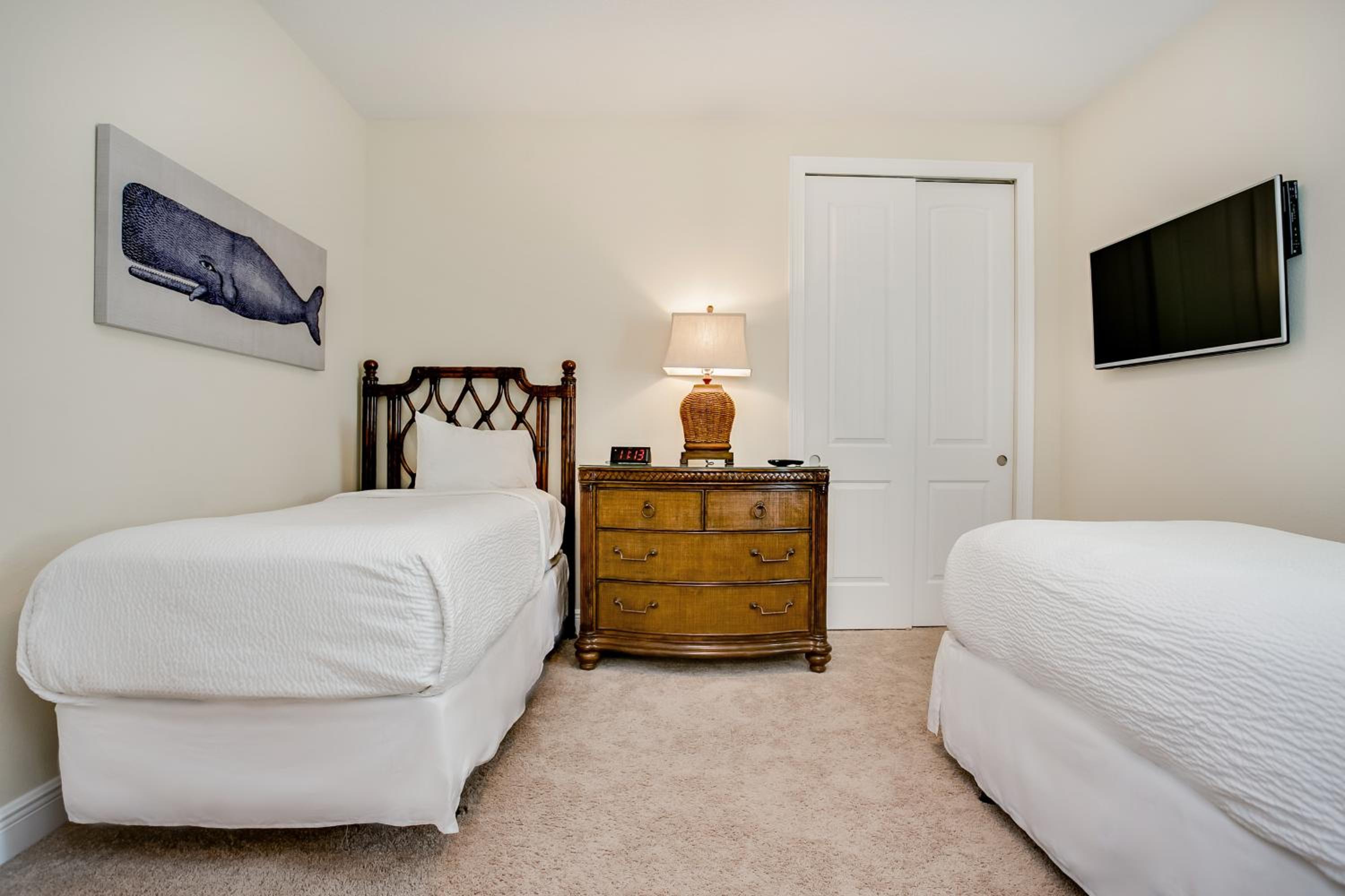 Encore Resort 8 Bedroom Vacation Home with Pool 2105